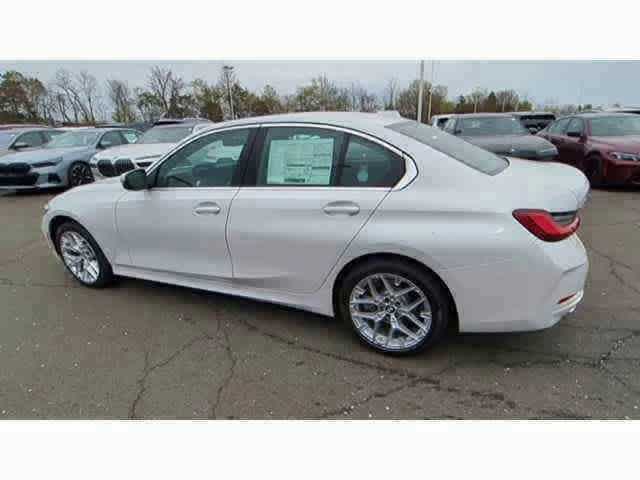 Thumbnail: 2025 BMW 3 Series - 28