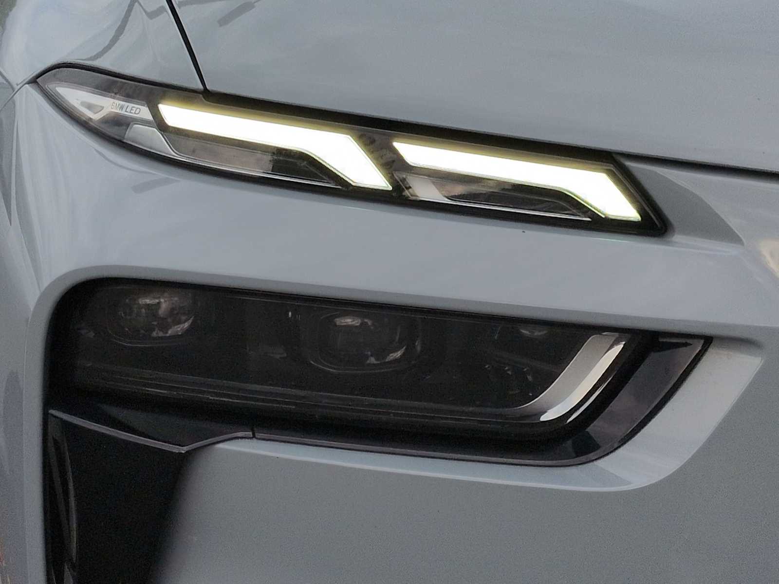 Thumbnail: 2023 BMW X7 - 11