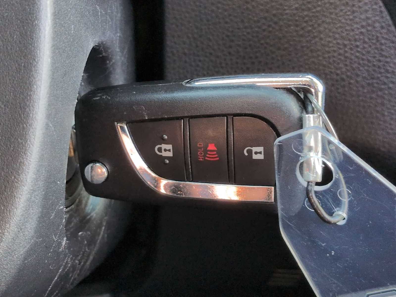 Thumbnail: 2021 Toyota RAV4 - 33