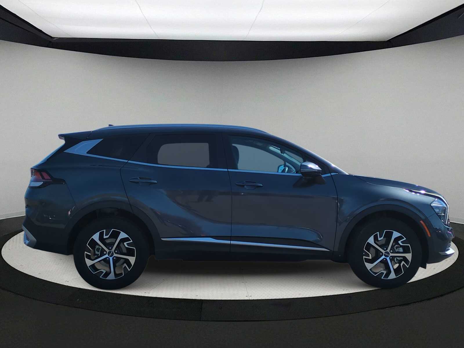 Thumbnail: 2023 Kia Sportage - 9
