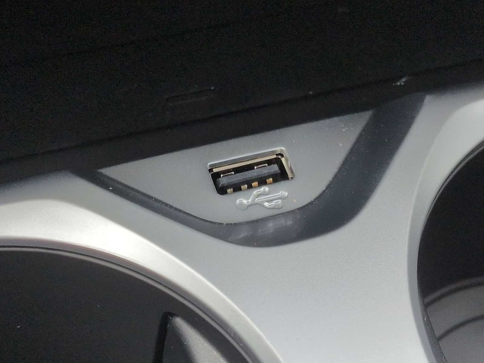 Thumbnail: 2026 BMW 8 Series - 32