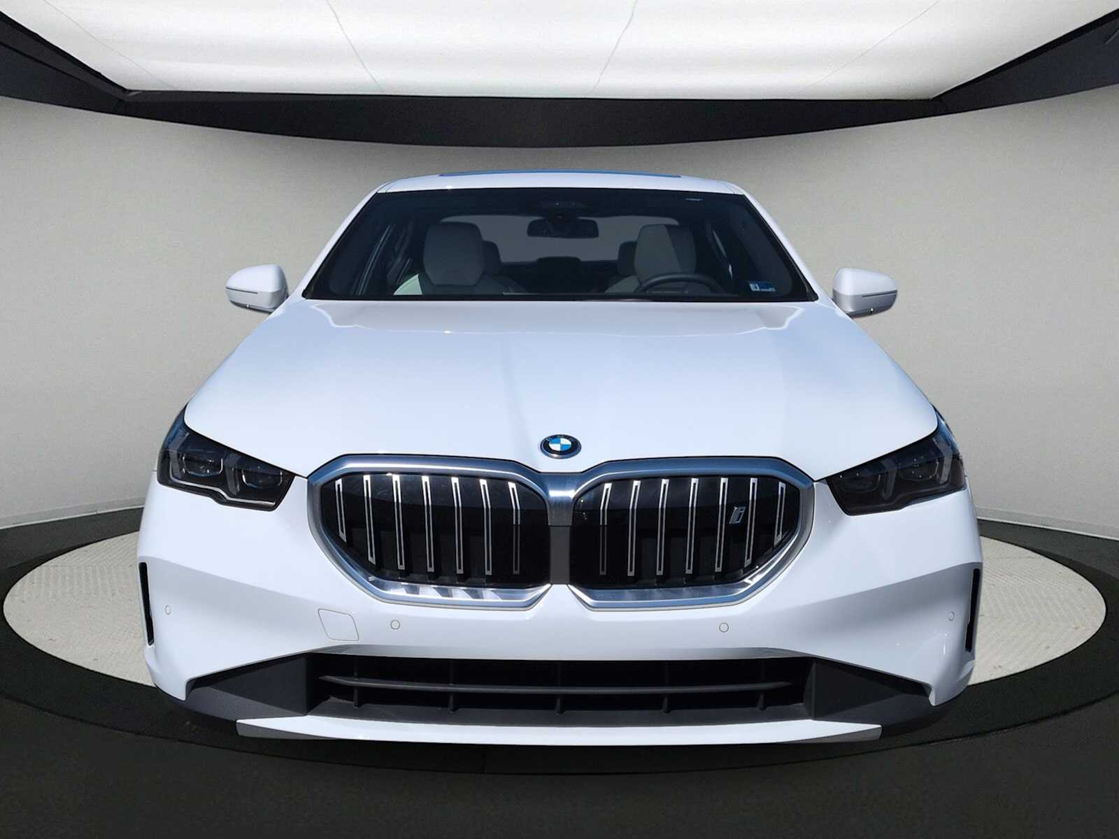 Thumbnail: 2025 BMW i5 - 3