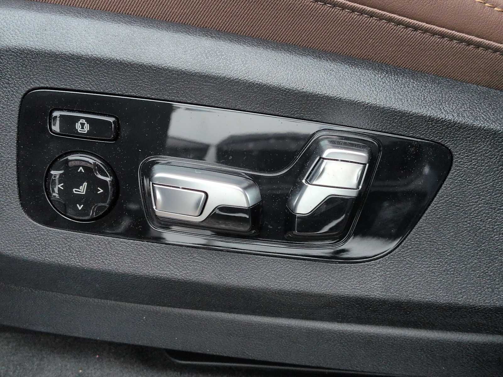 Thumbnail: 2026 BMW X5 - 18