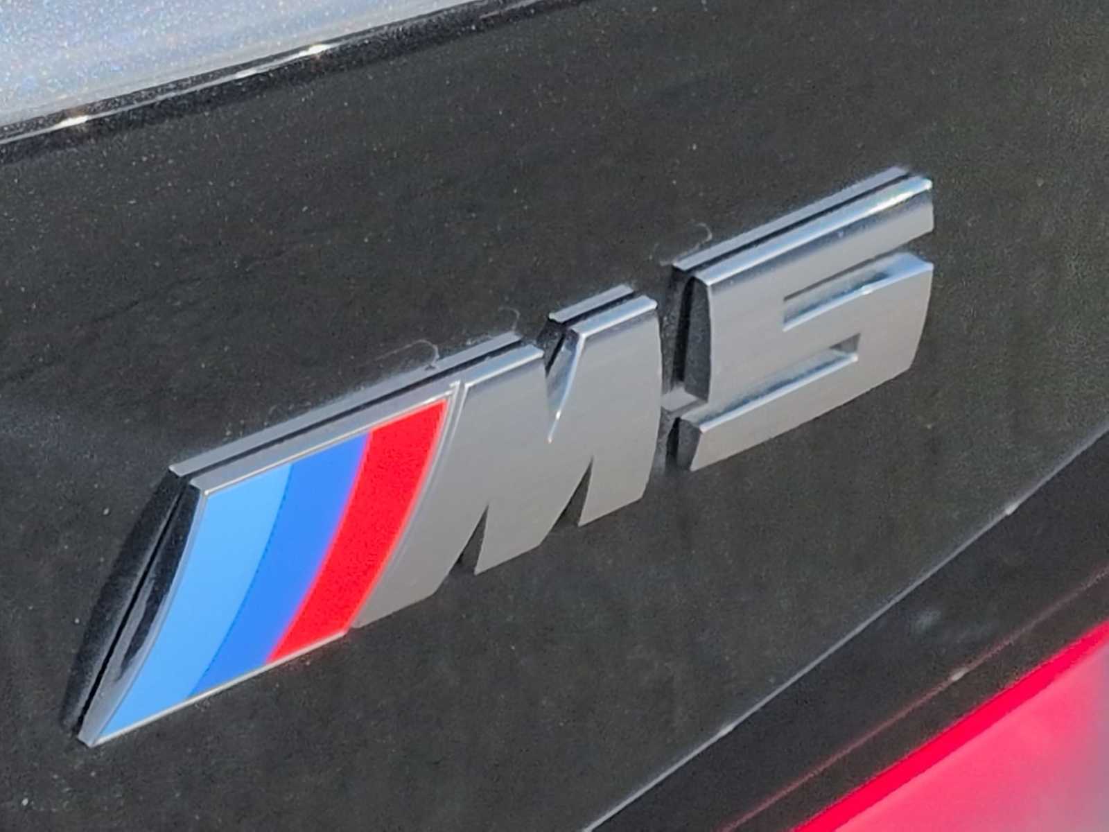 Thumbnail: 2023 BMW M5 - 13