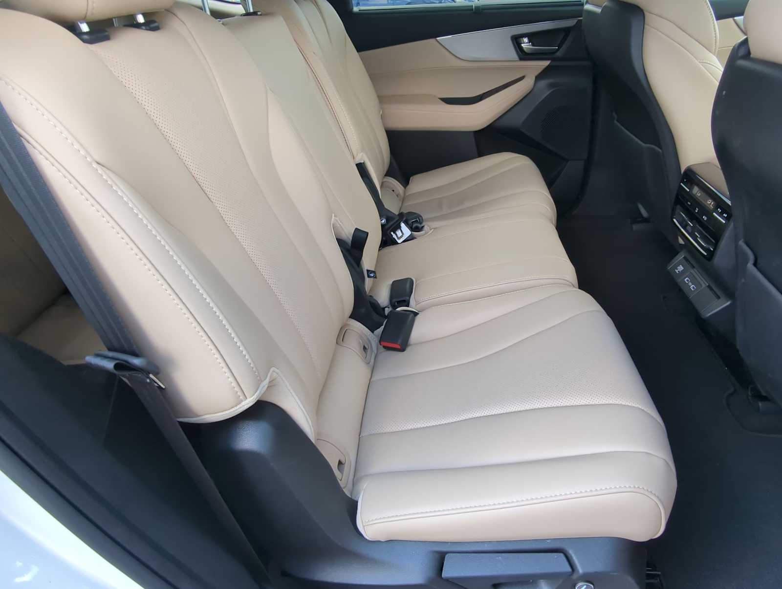 Thumbnail: 2023 Acura MDX - 21