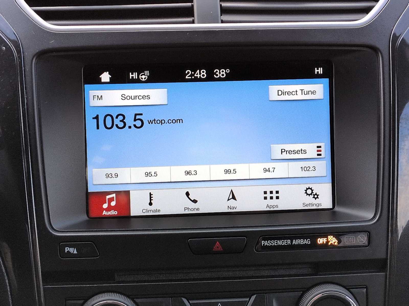 Thumbnail: 2018 Ford Explorer - 31