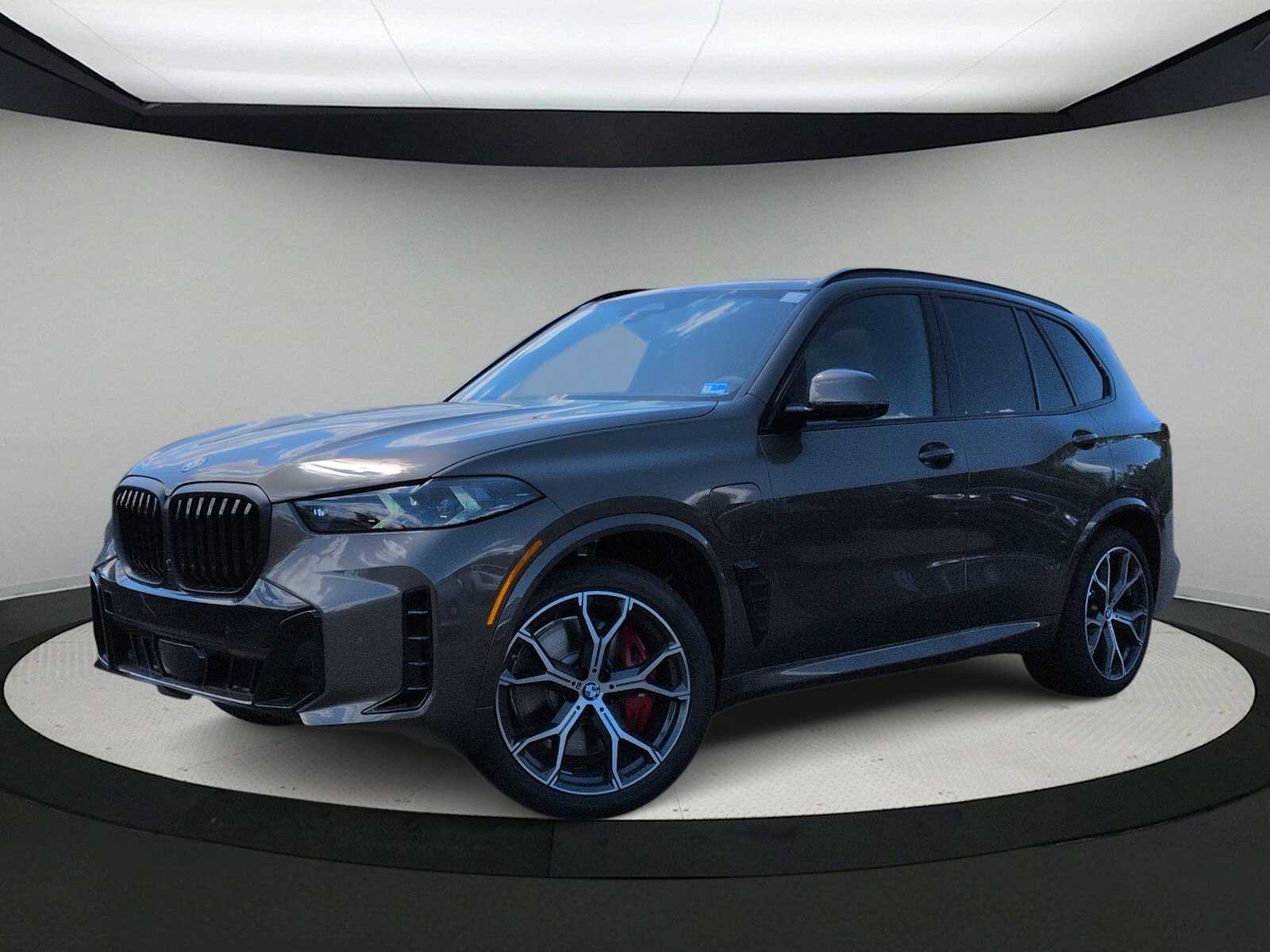 Thumbnail: 2026 BMW X5 - 1