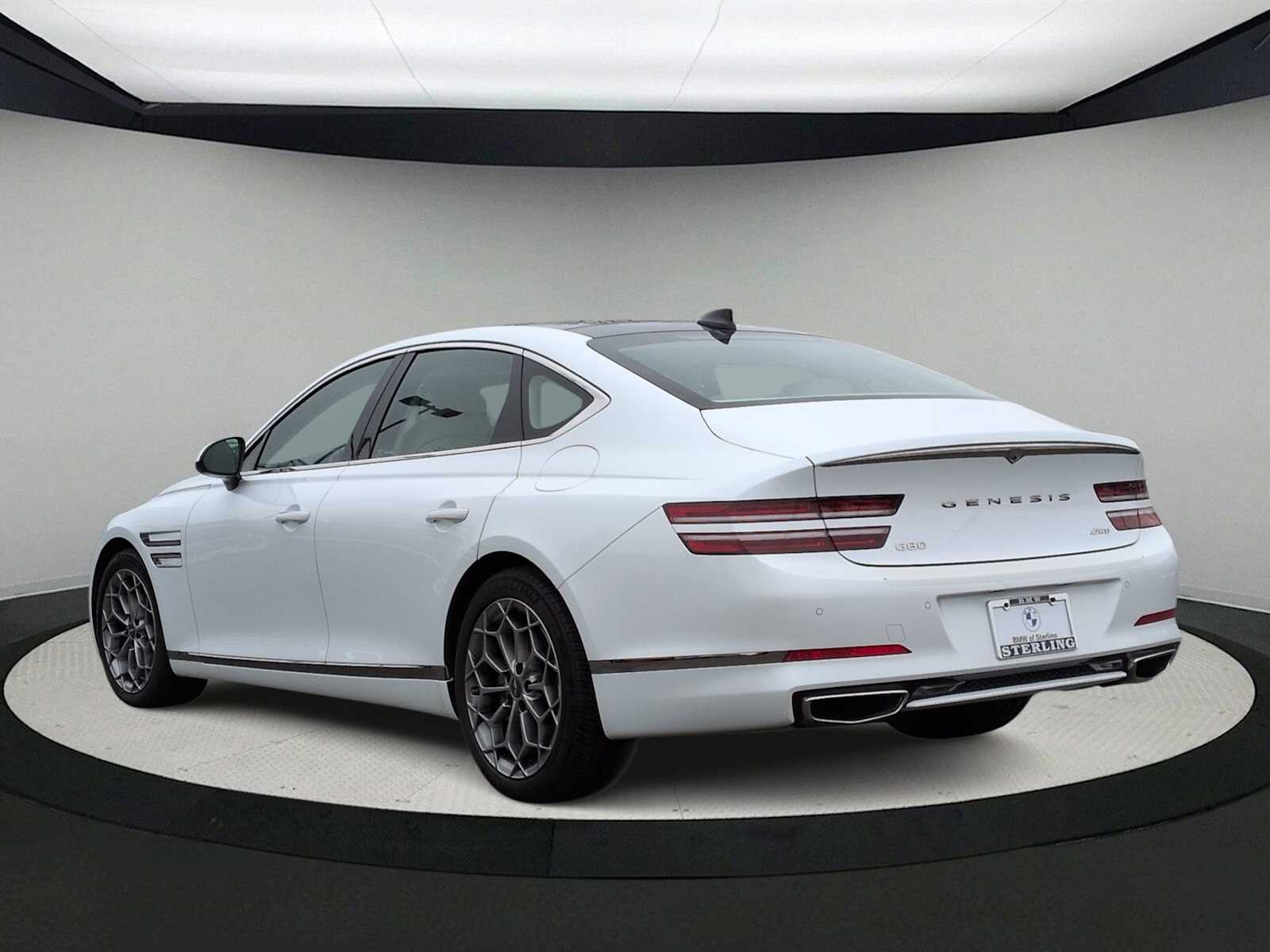 Thumbnail: 2022 Genesis G80 - 6