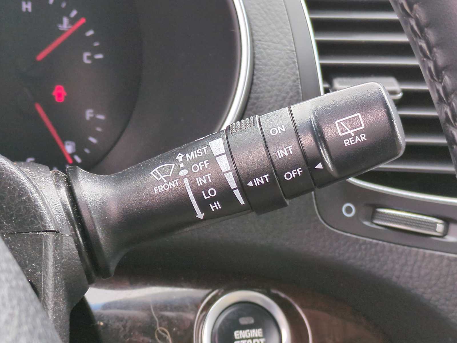 Thumbnail: 2015 Kia Sorento - 26