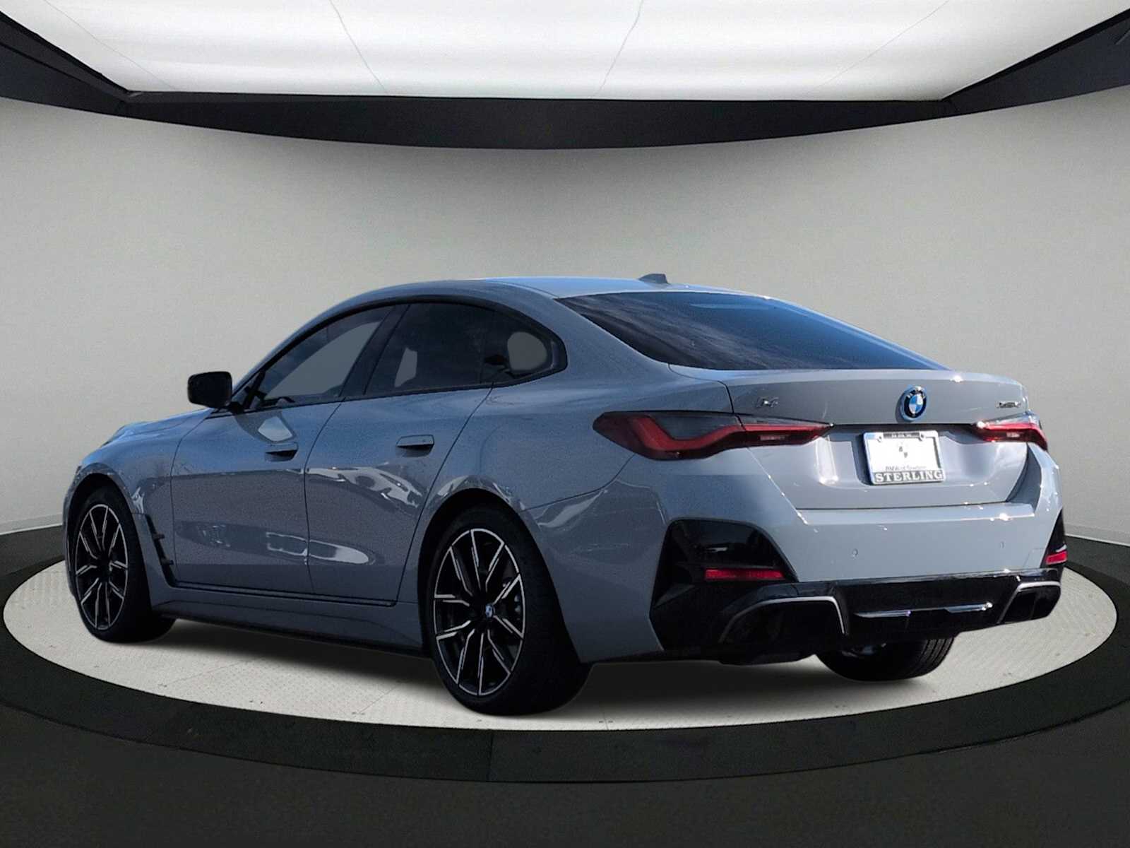 Thumbnail: 2025 BMW i4 - 6