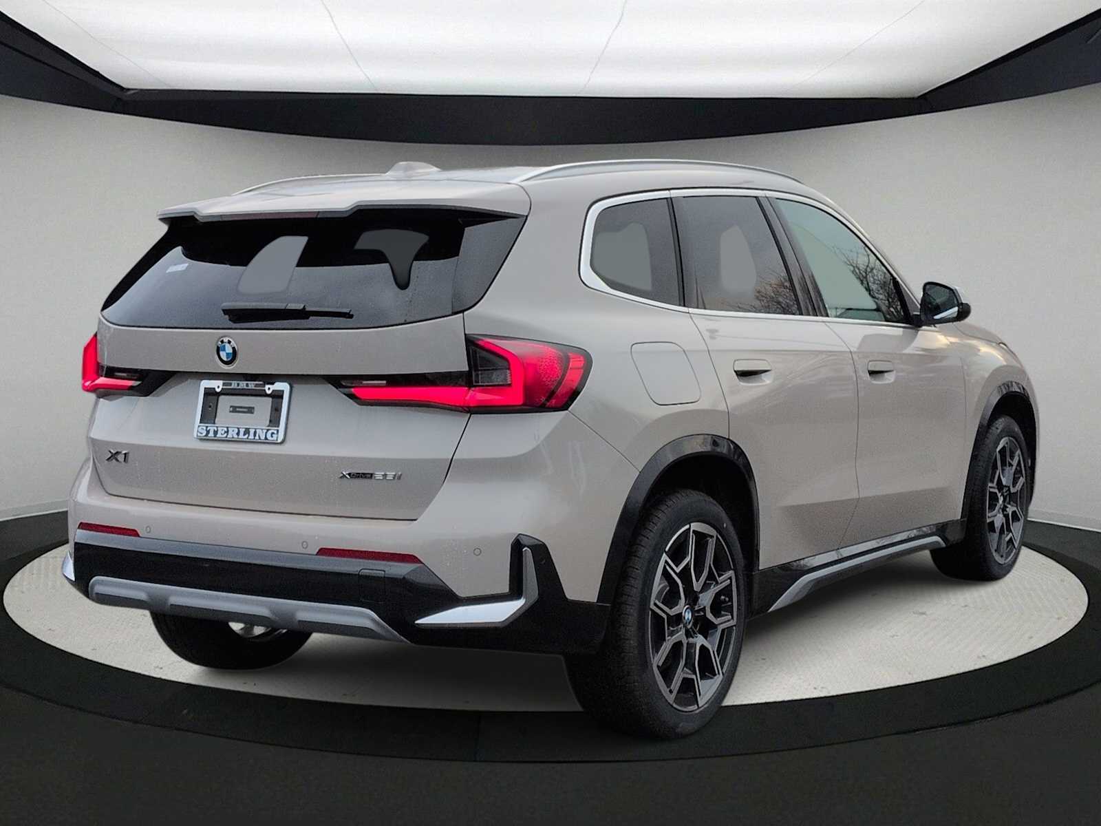 Thumbnail: 2026 BMW X1 - 8