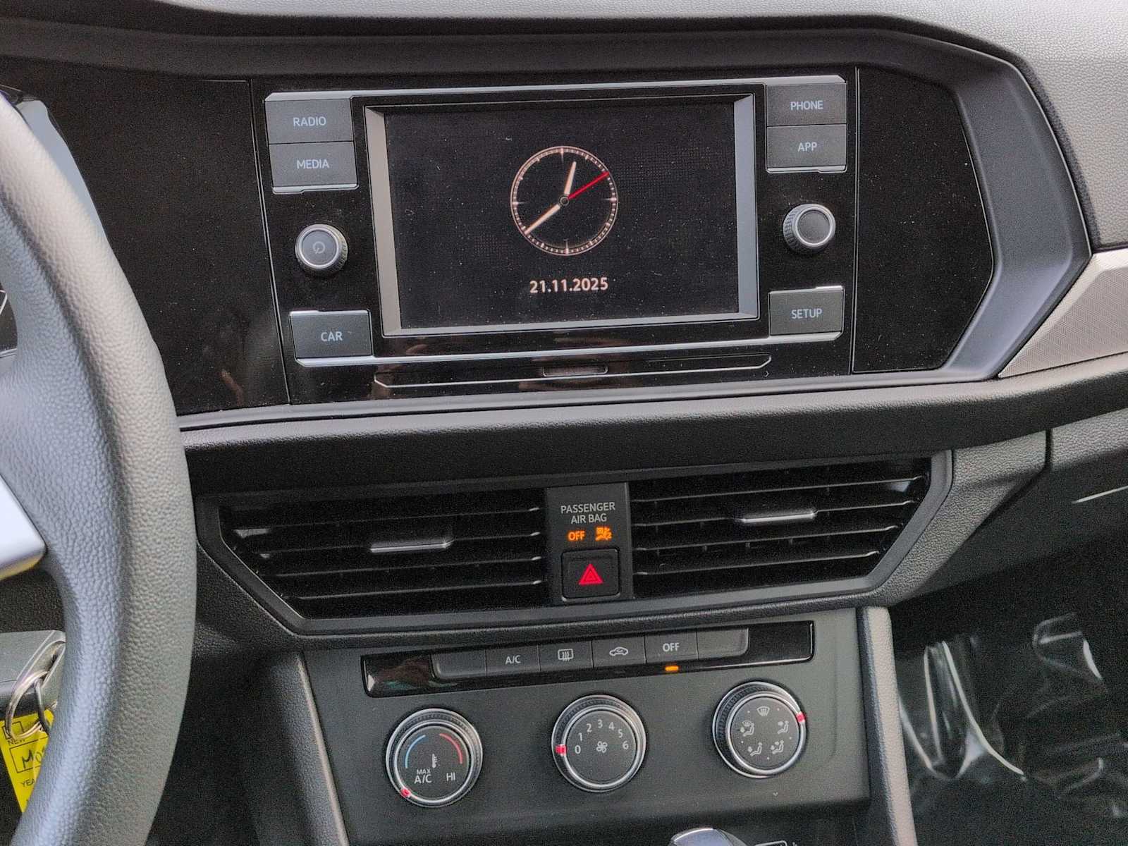 Thumbnail: 2019 Volkswagen Jetta - 27