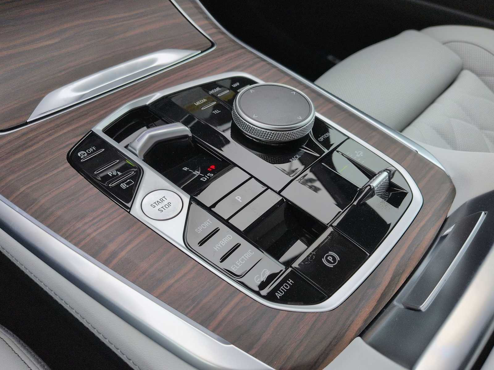 Thumbnail: 2026 BMW X5 - 35