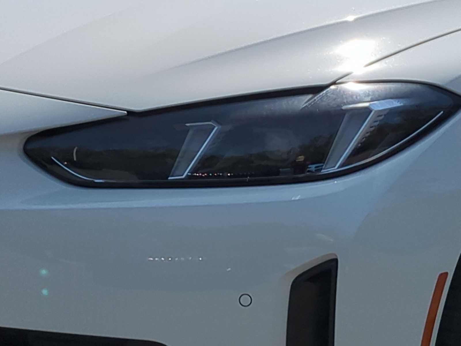 Thumbnail: 2025 BMW i4 - 11