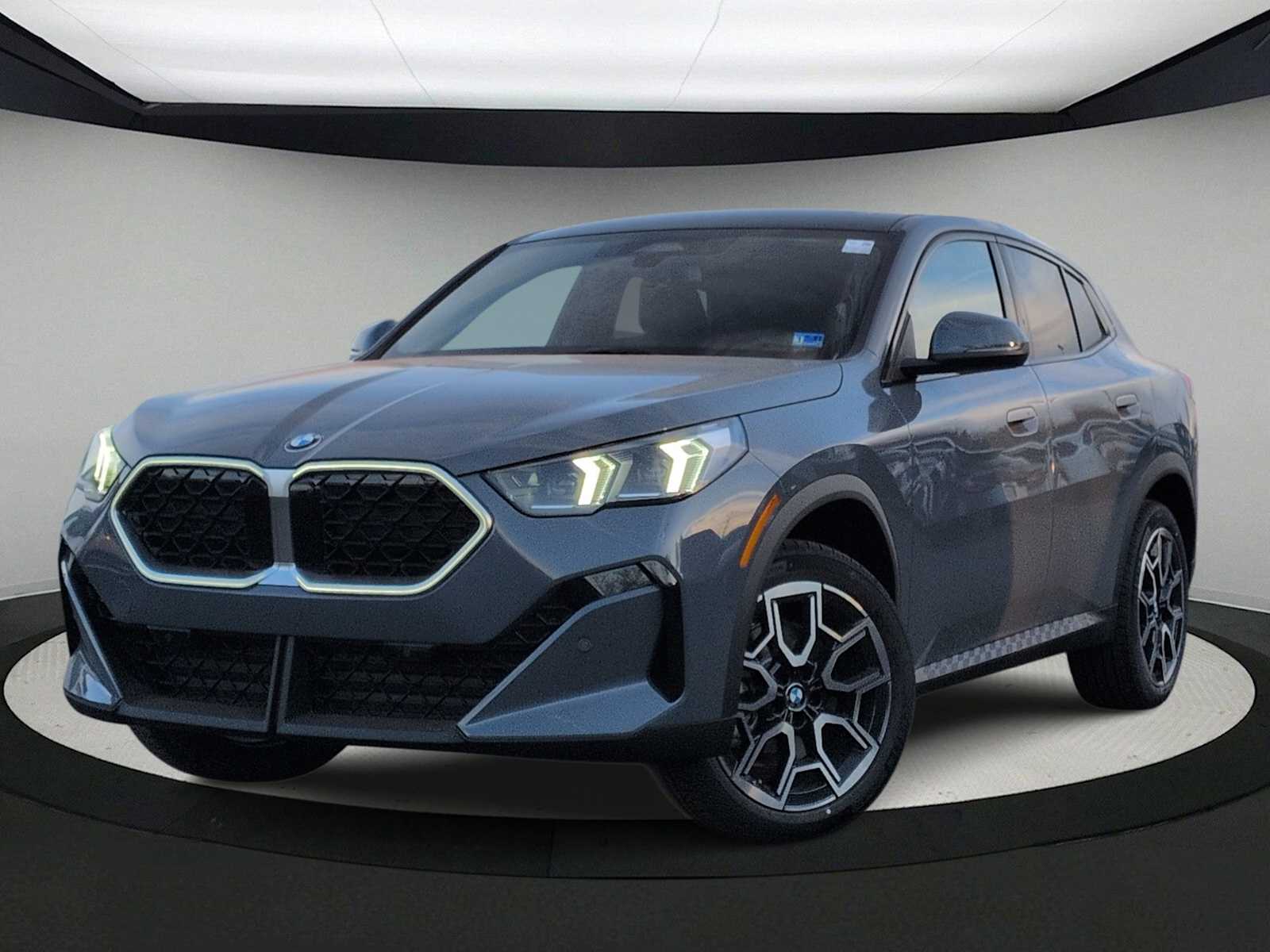 Thumbnail: 2026 BMW X2 - 1
