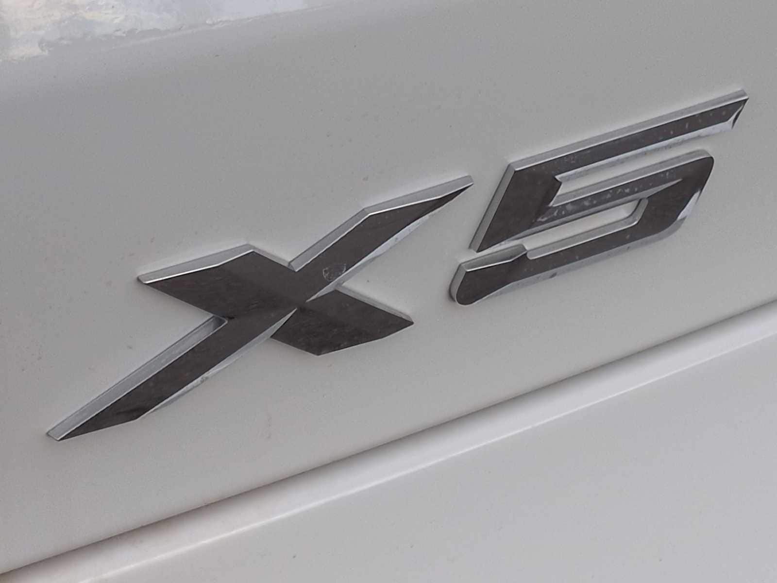 Thumbnail: 2026 BMW X5 - 13