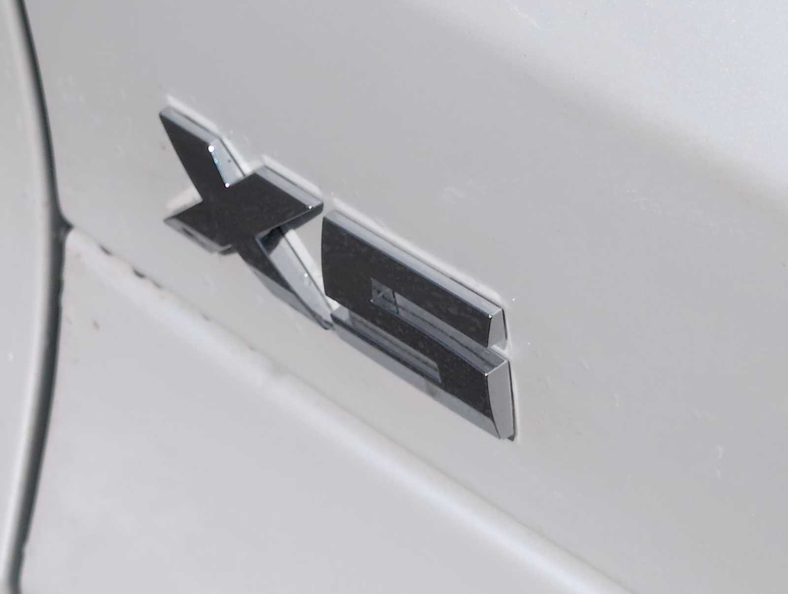 Thumbnail: 2026 BMW X5 - 13