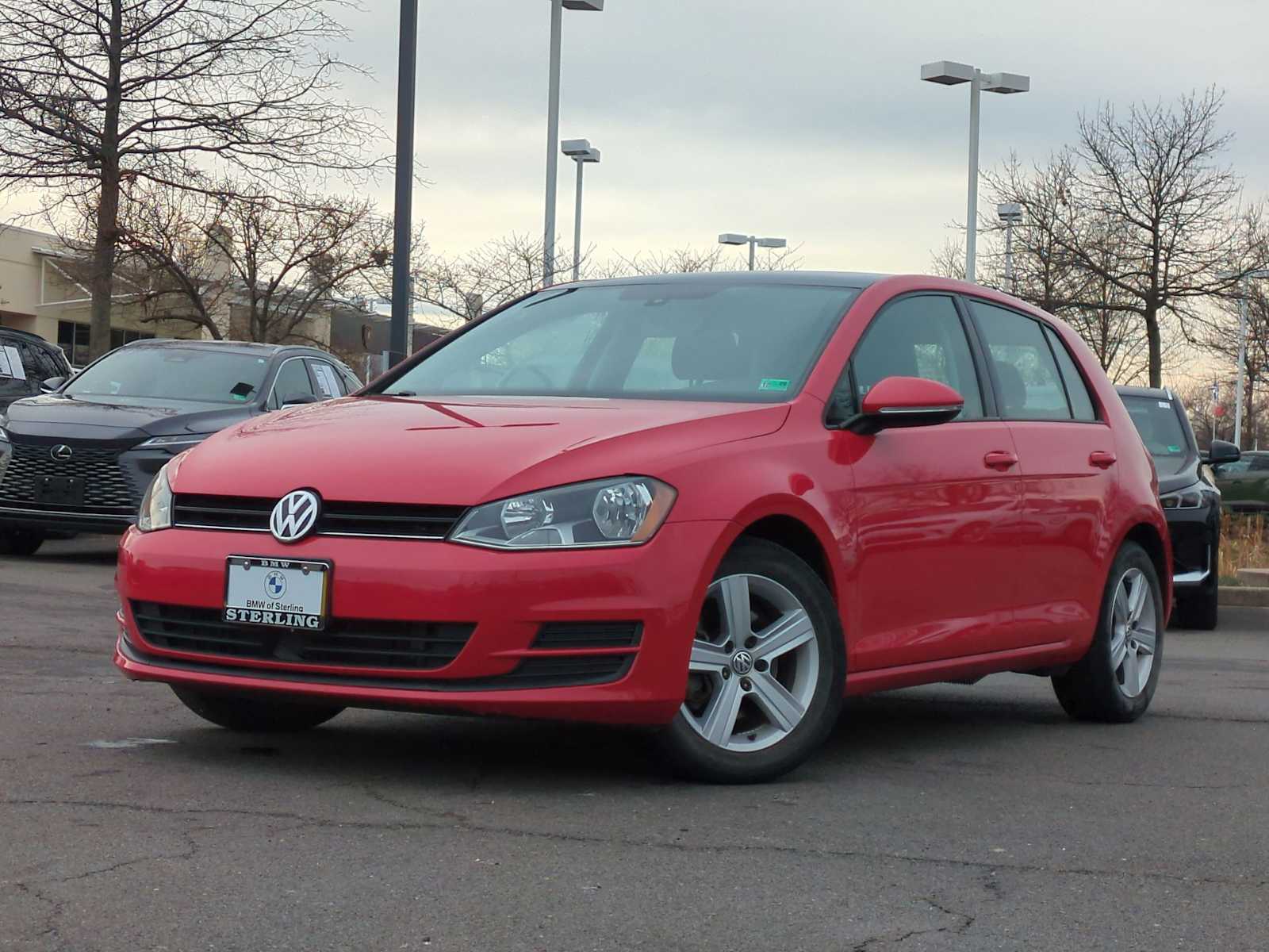 2017 Volkswagen Golf S -
                  Sterling, VA