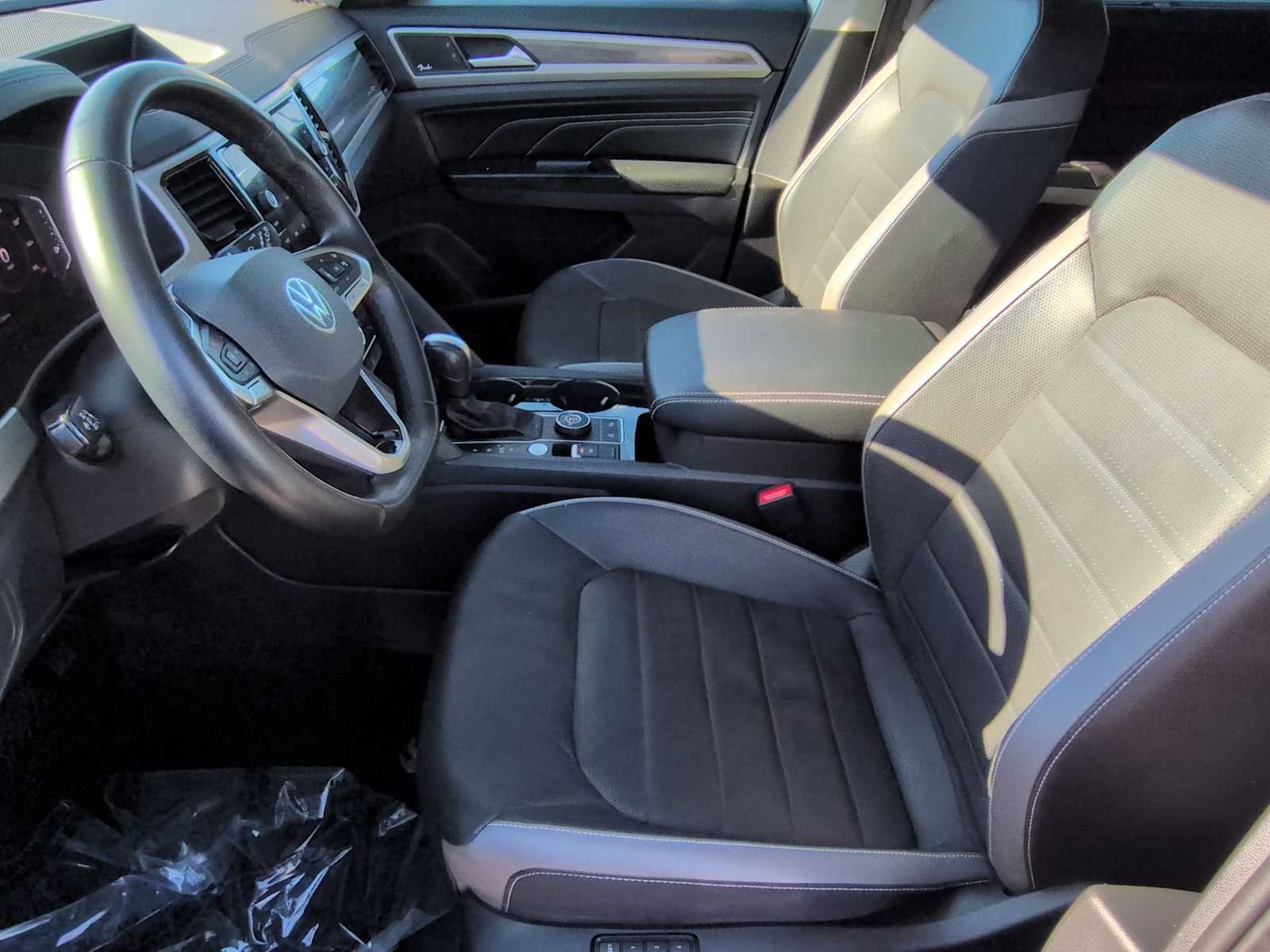 Thumbnail: 2021 Volkswagen Atlas - 9