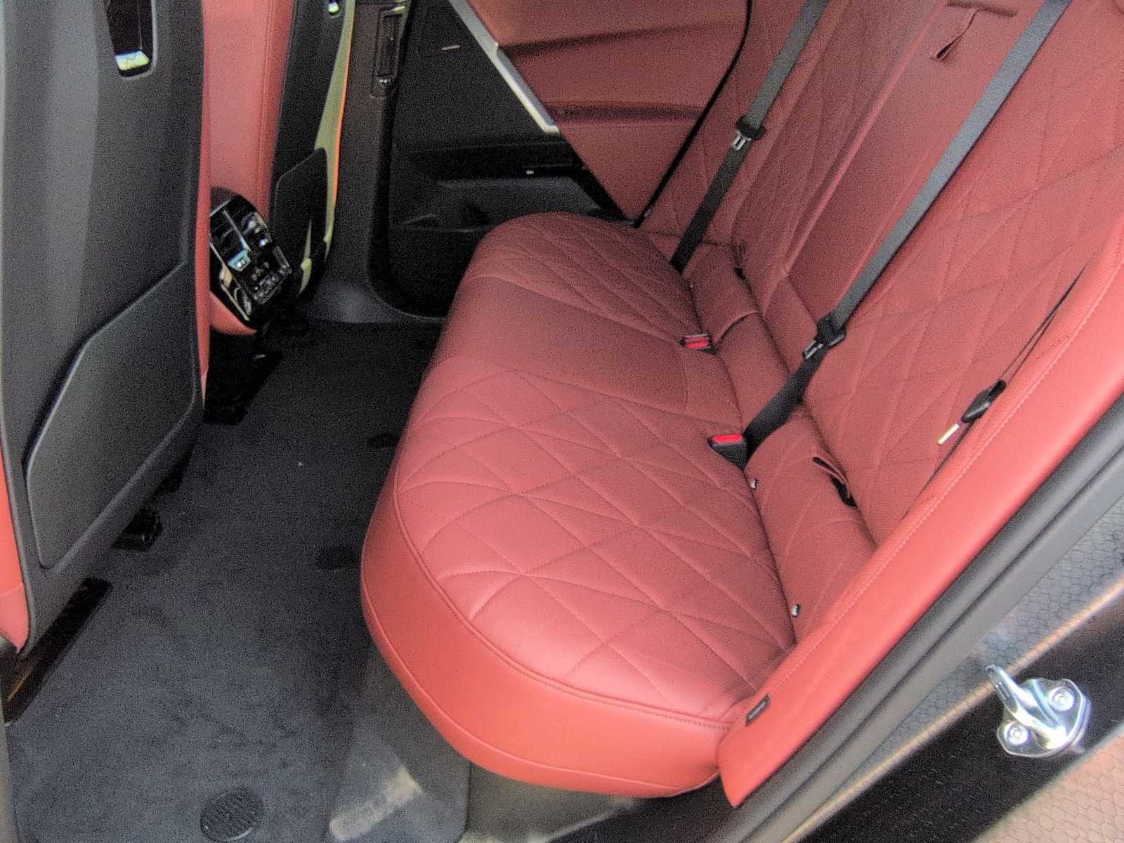 Thumbnail: 2026 BMW iX - 20