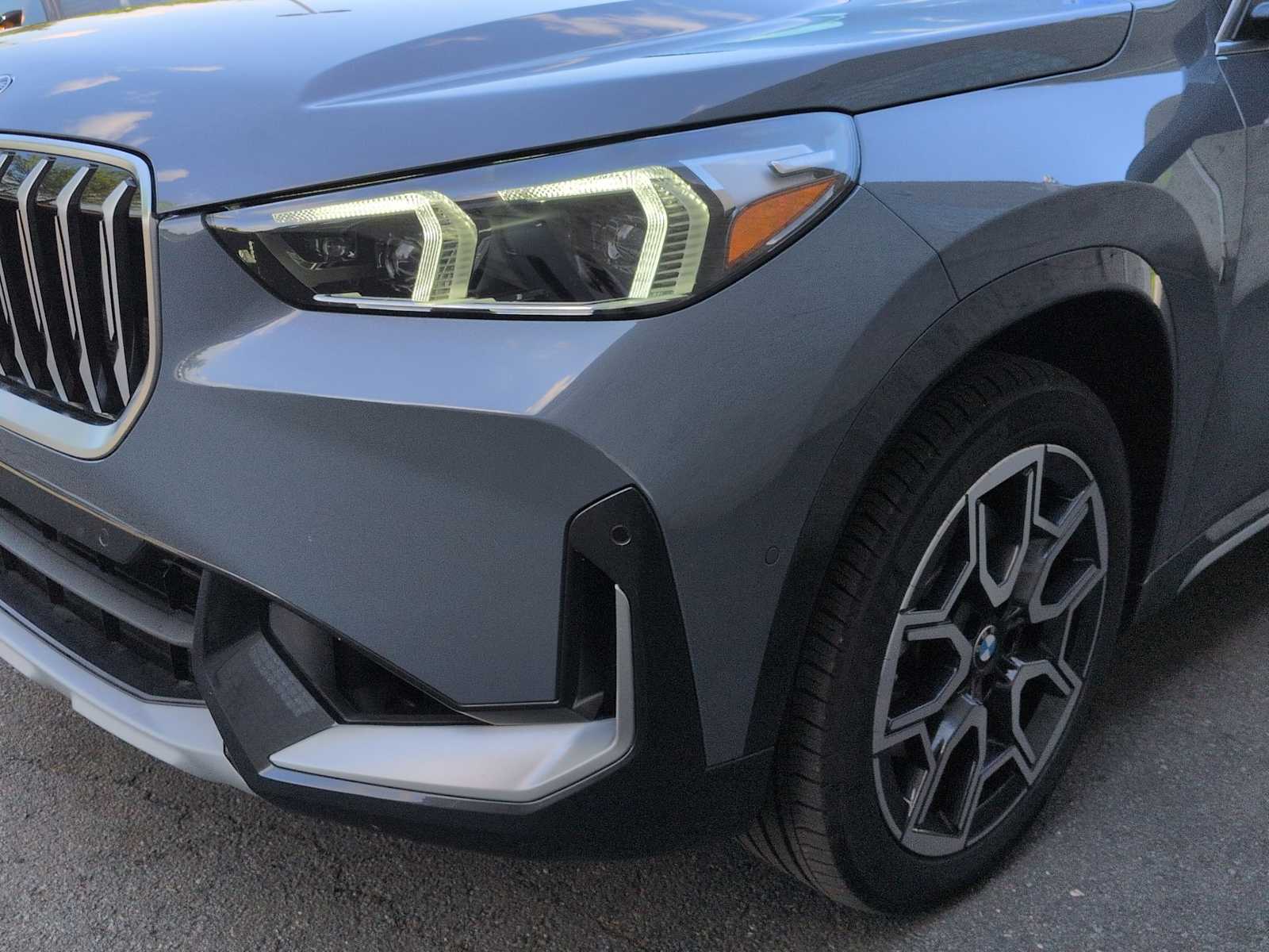 Thumbnail: 2025 BMW X1 - 11