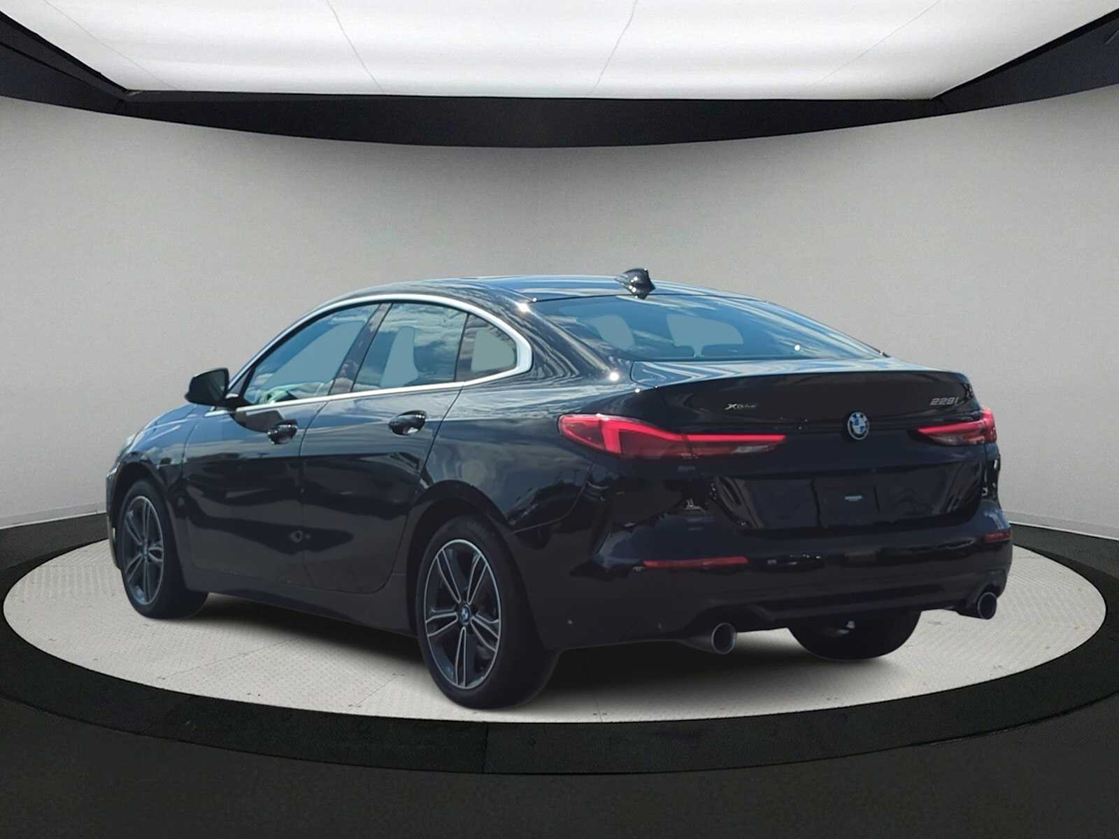 Thumbnail: 2022 BMW 2 Series - 6