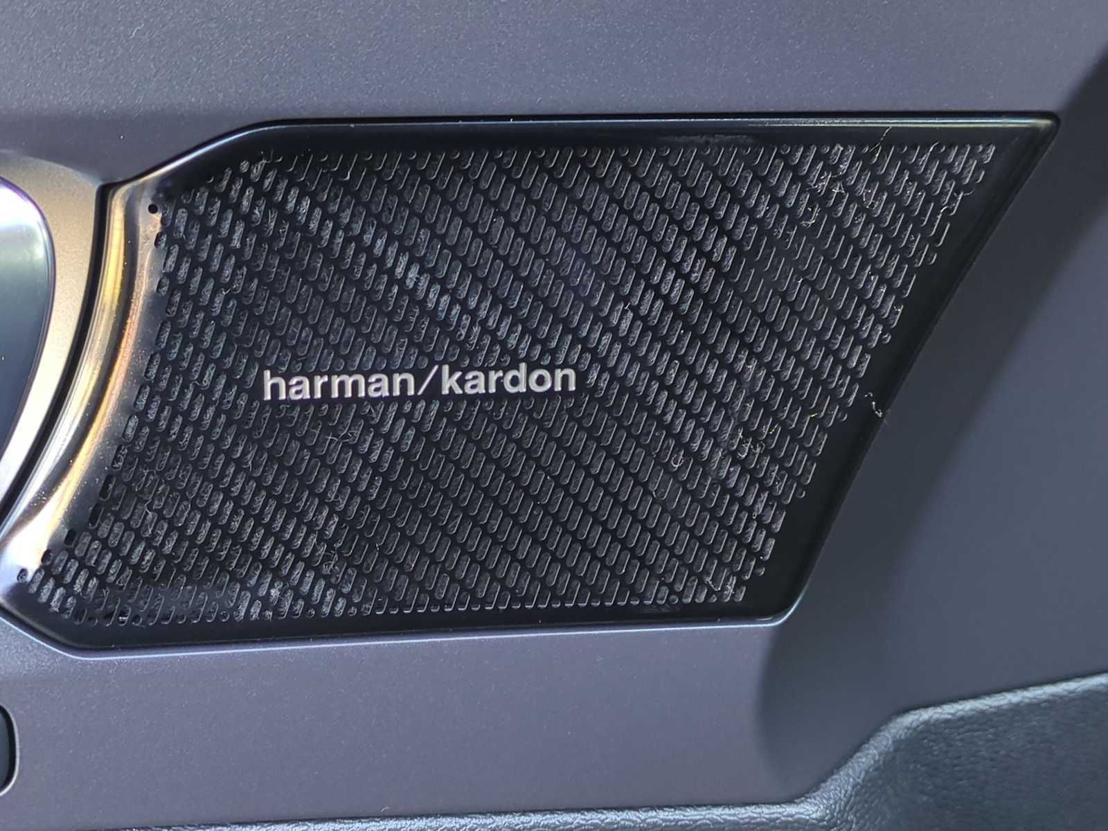 Thumbnail: 2021 Volvo XC40 - 30