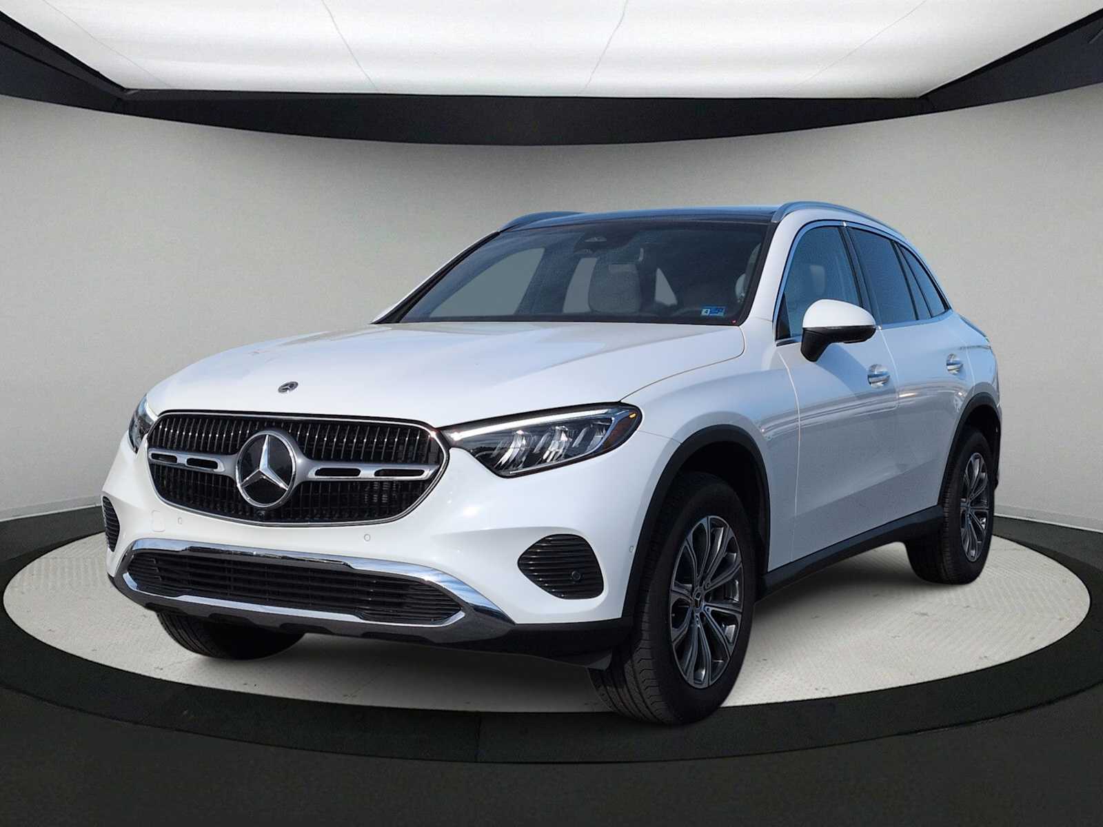 Thumbnail: 2023 Mercedes-Benz GLC - 4