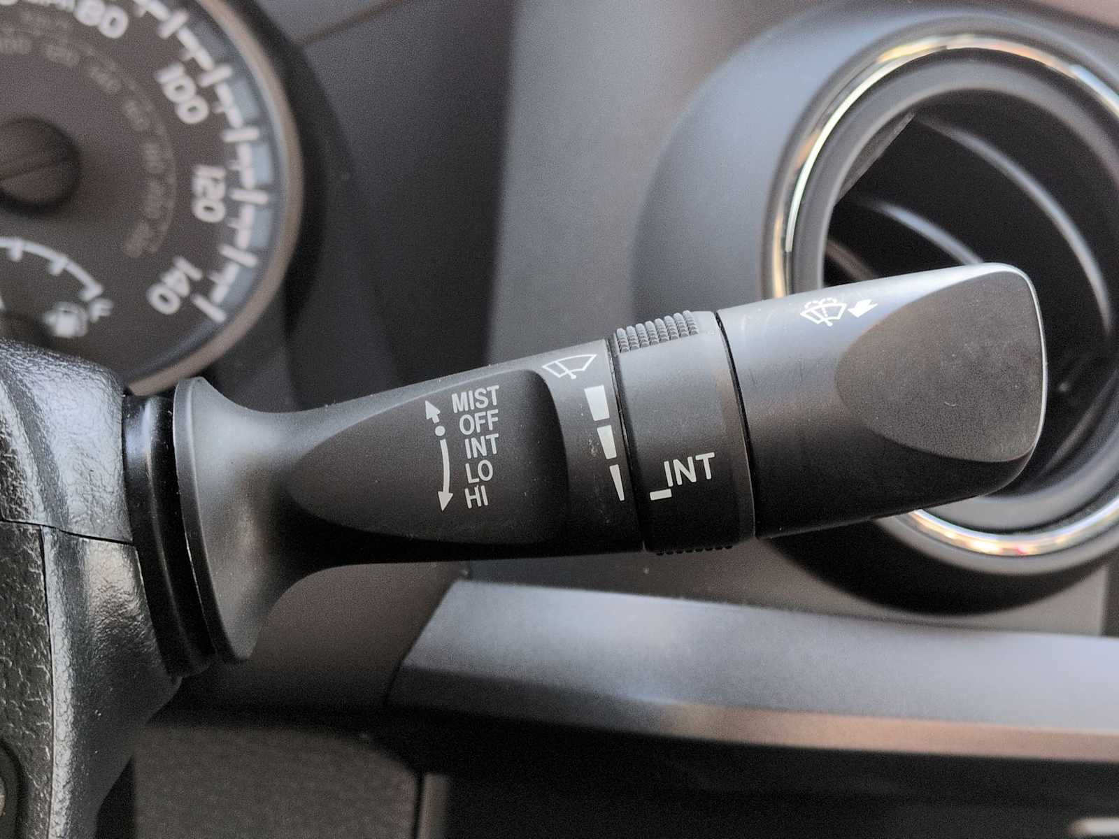 Thumbnail: 2019 Toyota Tacoma - 25