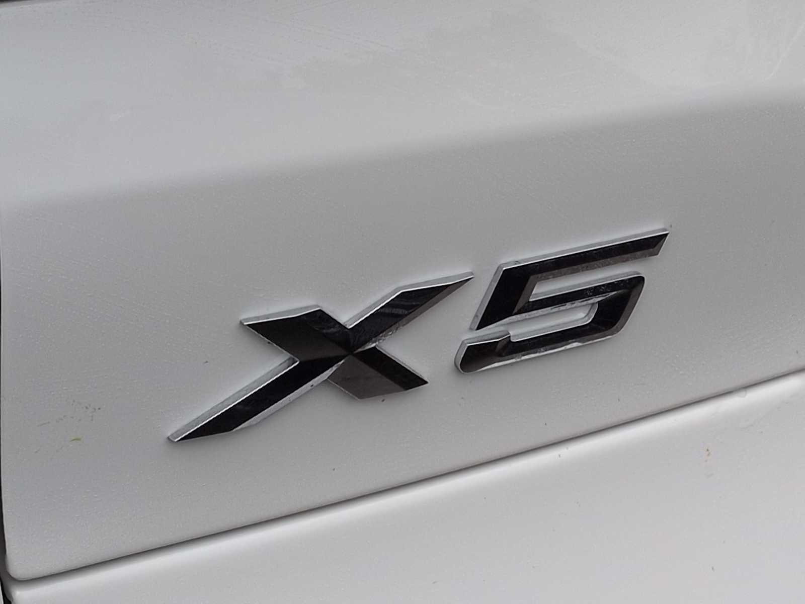 Thumbnail: 2026 BMW X5 - 13