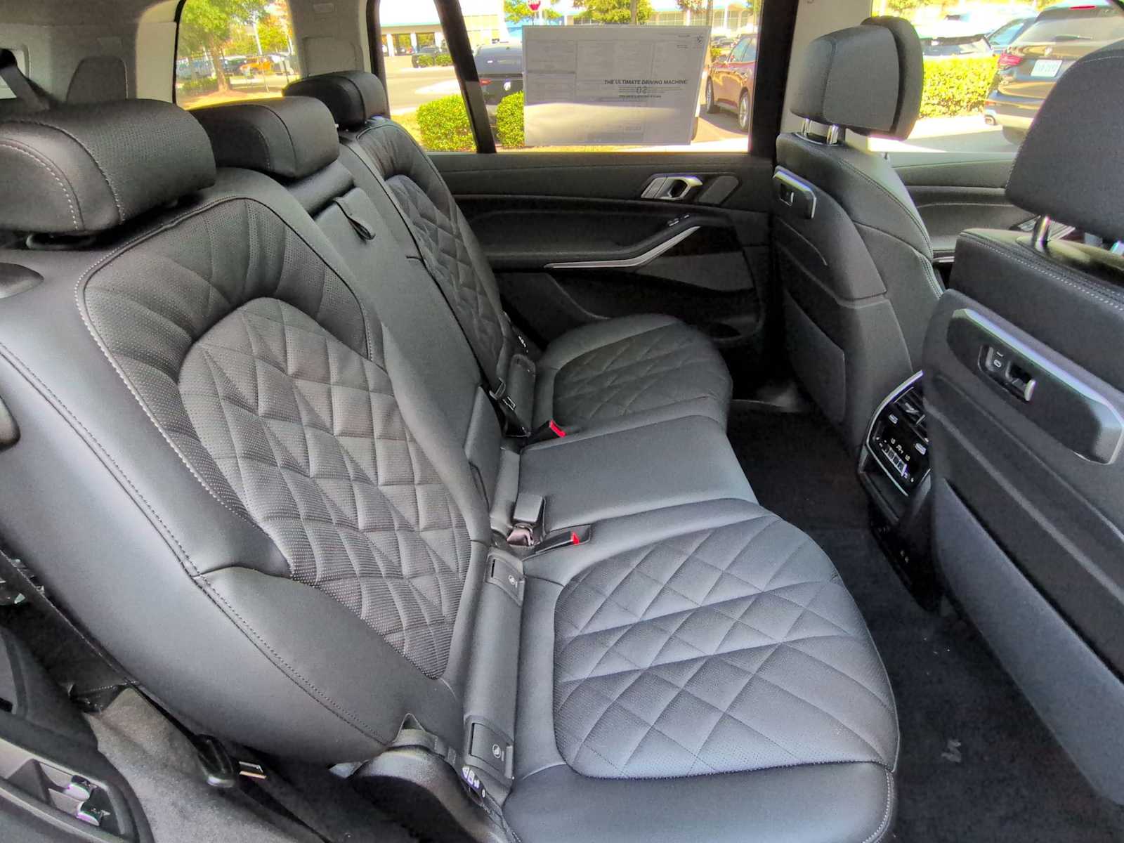 Thumbnail: 2026 BMW X7 - 22