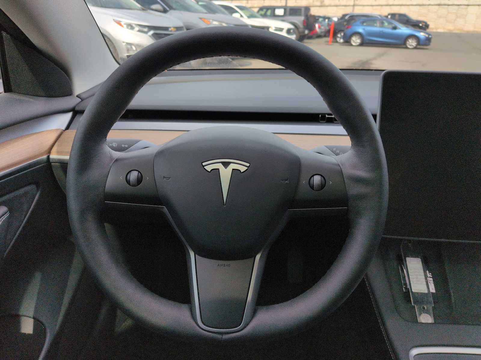 Thumbnail: 2023 Tesla Model 3 - 24