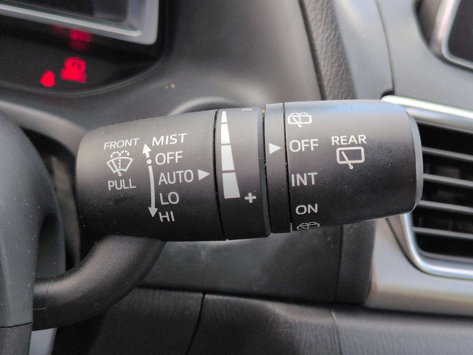 Thumbnail: 2015 Mazda Mazda3 - 28