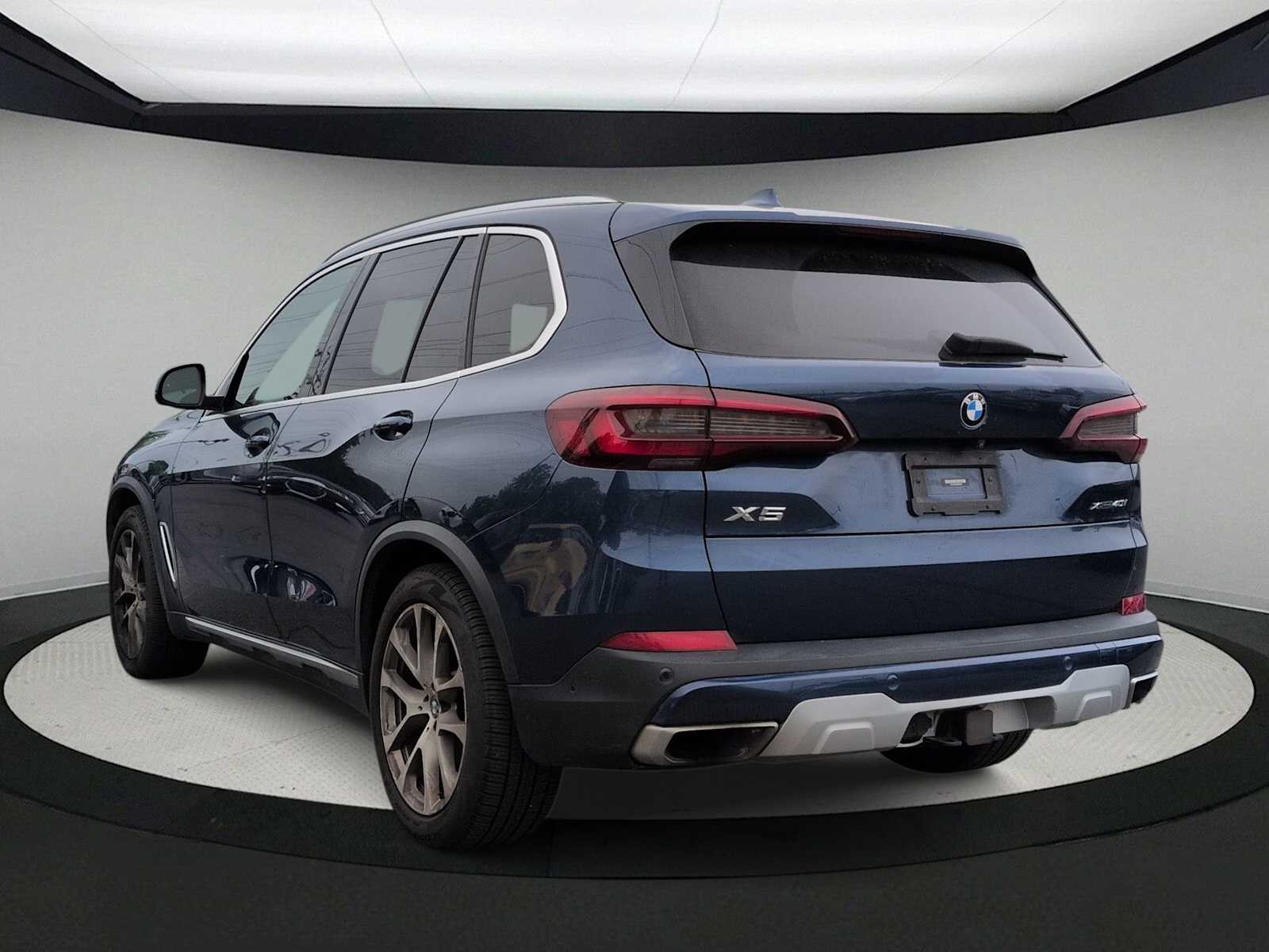 Thumbnail: 2021 BMW X5 - 6