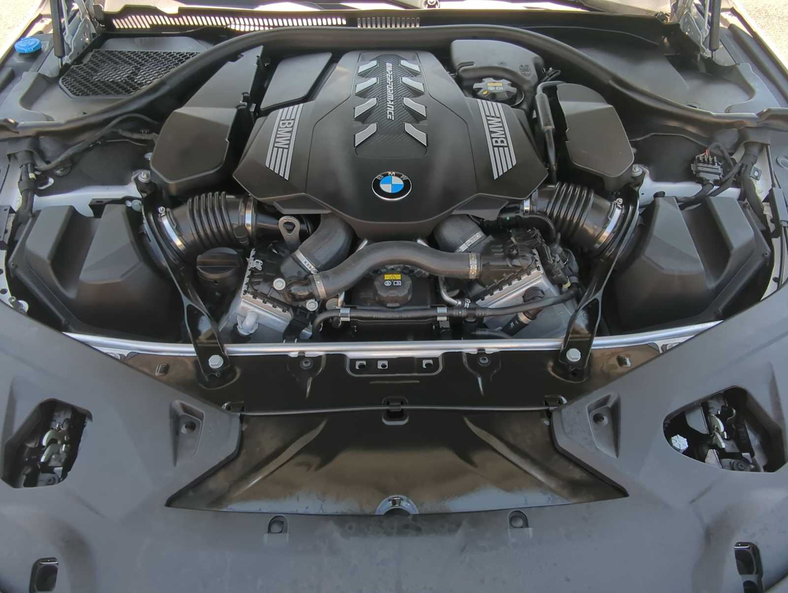 Thumbnail: 2023 BMW 8 Series - 13