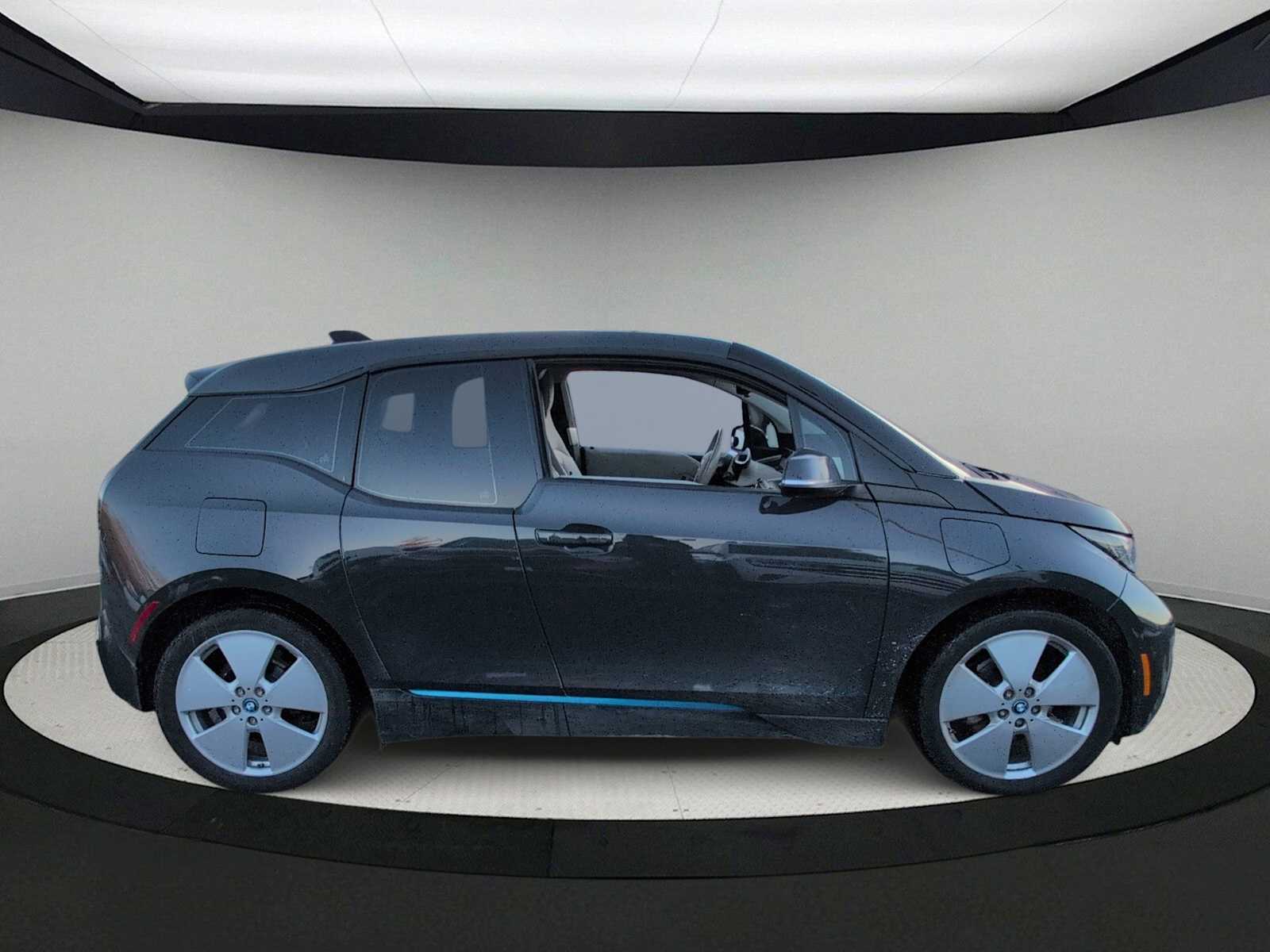 Thumbnail: 2015 BMW i3 - 9