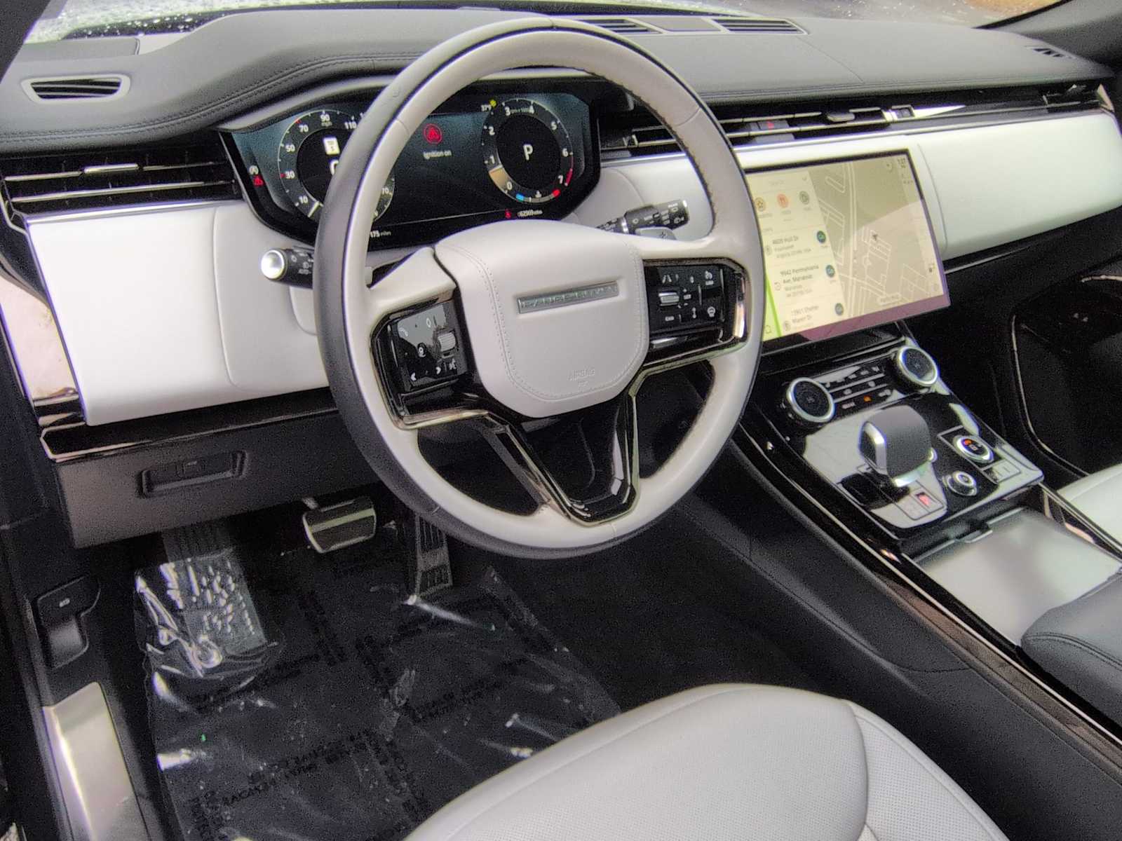 Thumbnail: 2023 Land Rover Range Rover Sport - 10