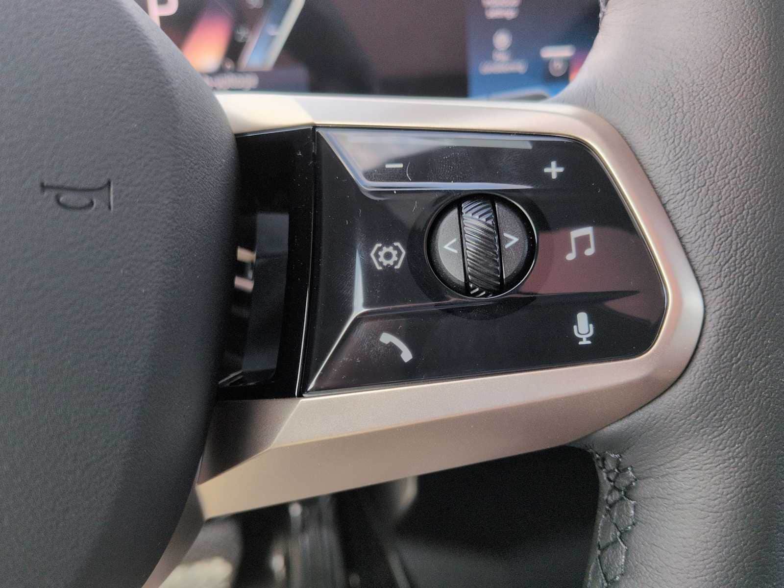 Thumbnail: 2026 BMW iX - 26