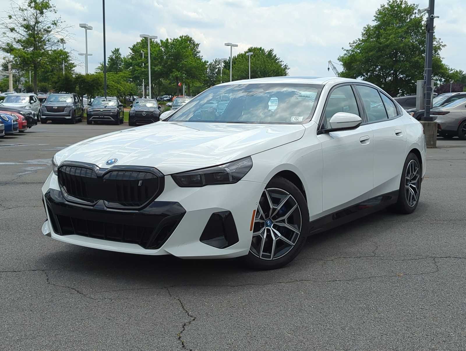 2024 BMW i5 eDrive40 -
                  Sterling, VA