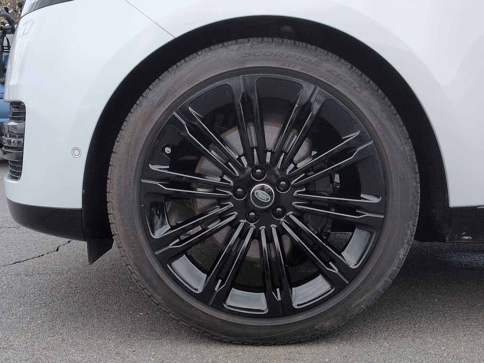 Thumbnail: 2024 Land Rover Range Rover - 14