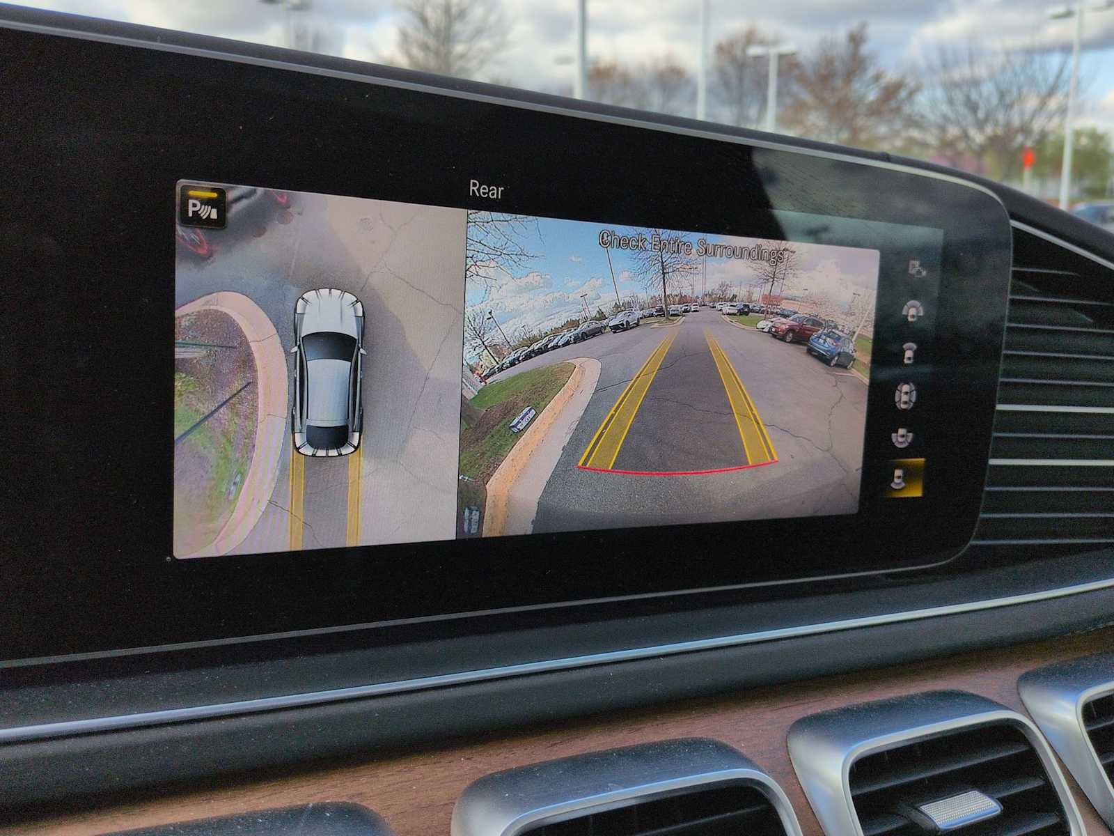 Thumbnail: 2022 Mercedes-Benz GLE - 32