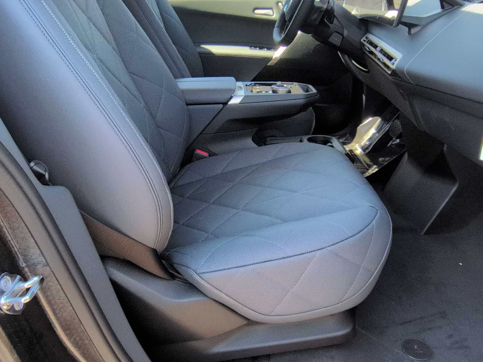 Thumbnail: 2026 BMW iX - 23