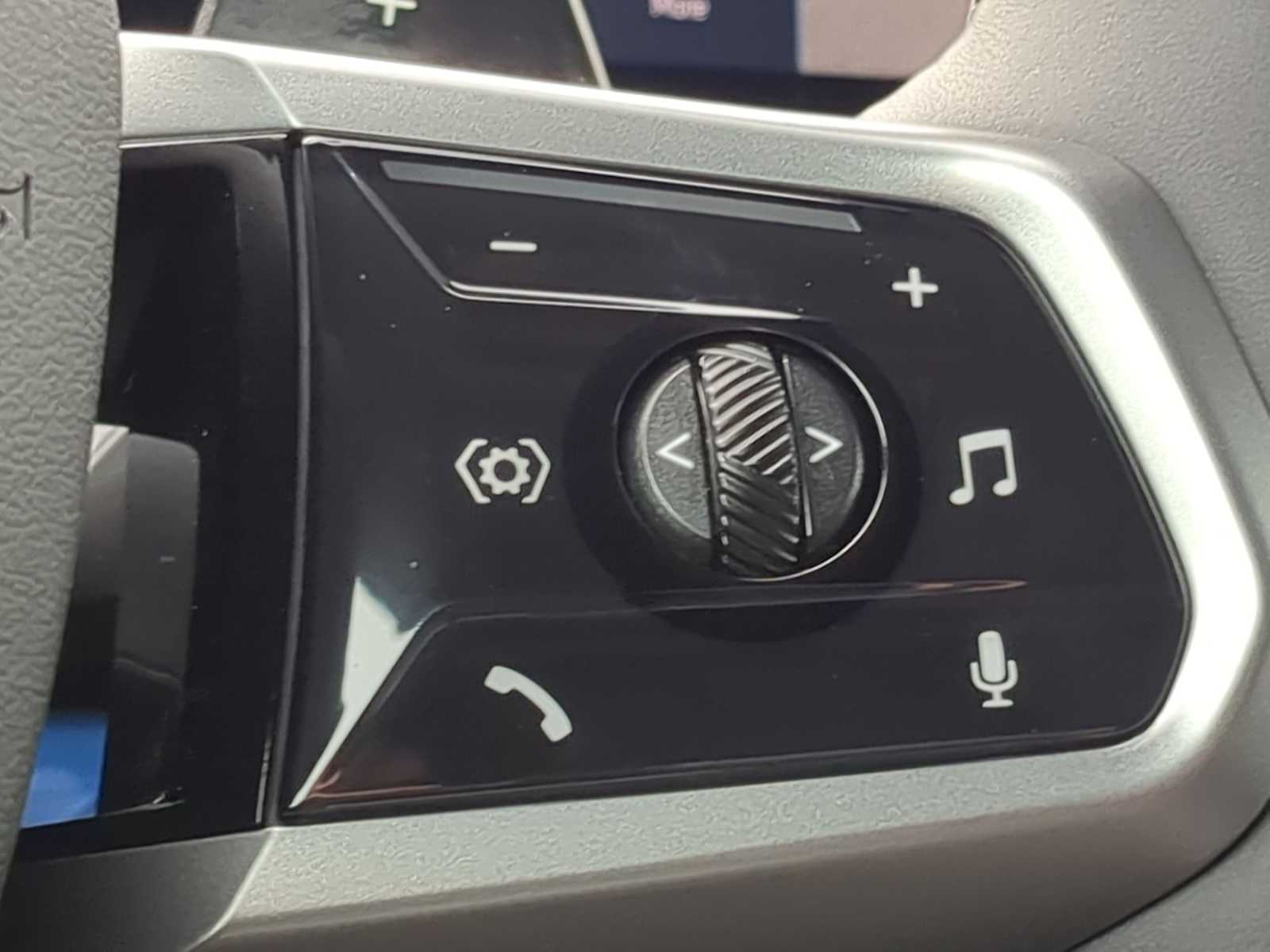 Thumbnail: 2026 BMW X3 - 27