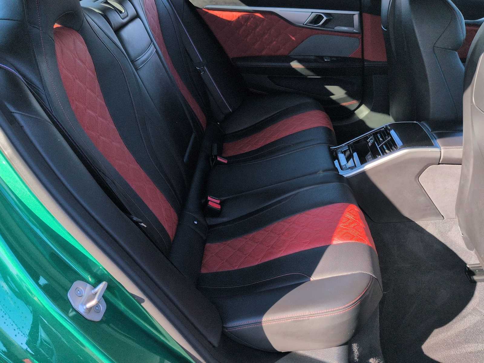 Thumbnail: 2023 BMW M8 - 21