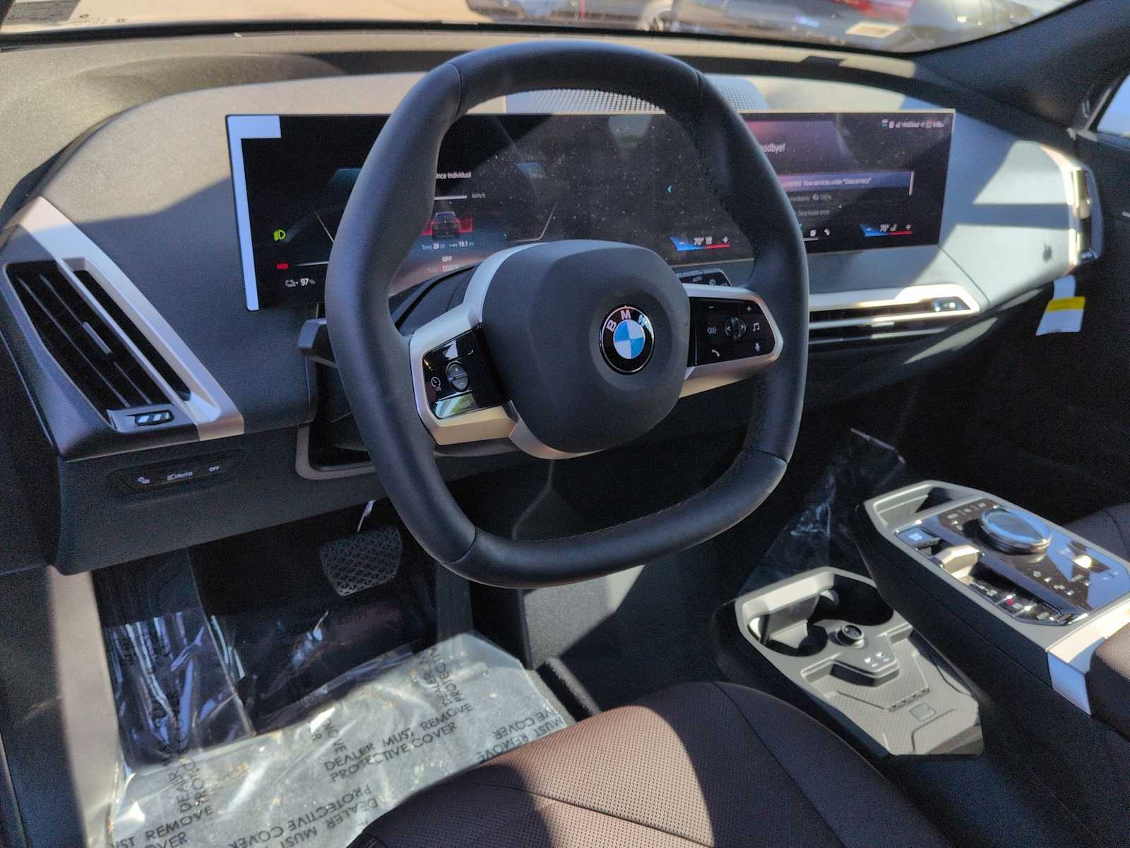 Thumbnail: 2026 BMW iX - 10