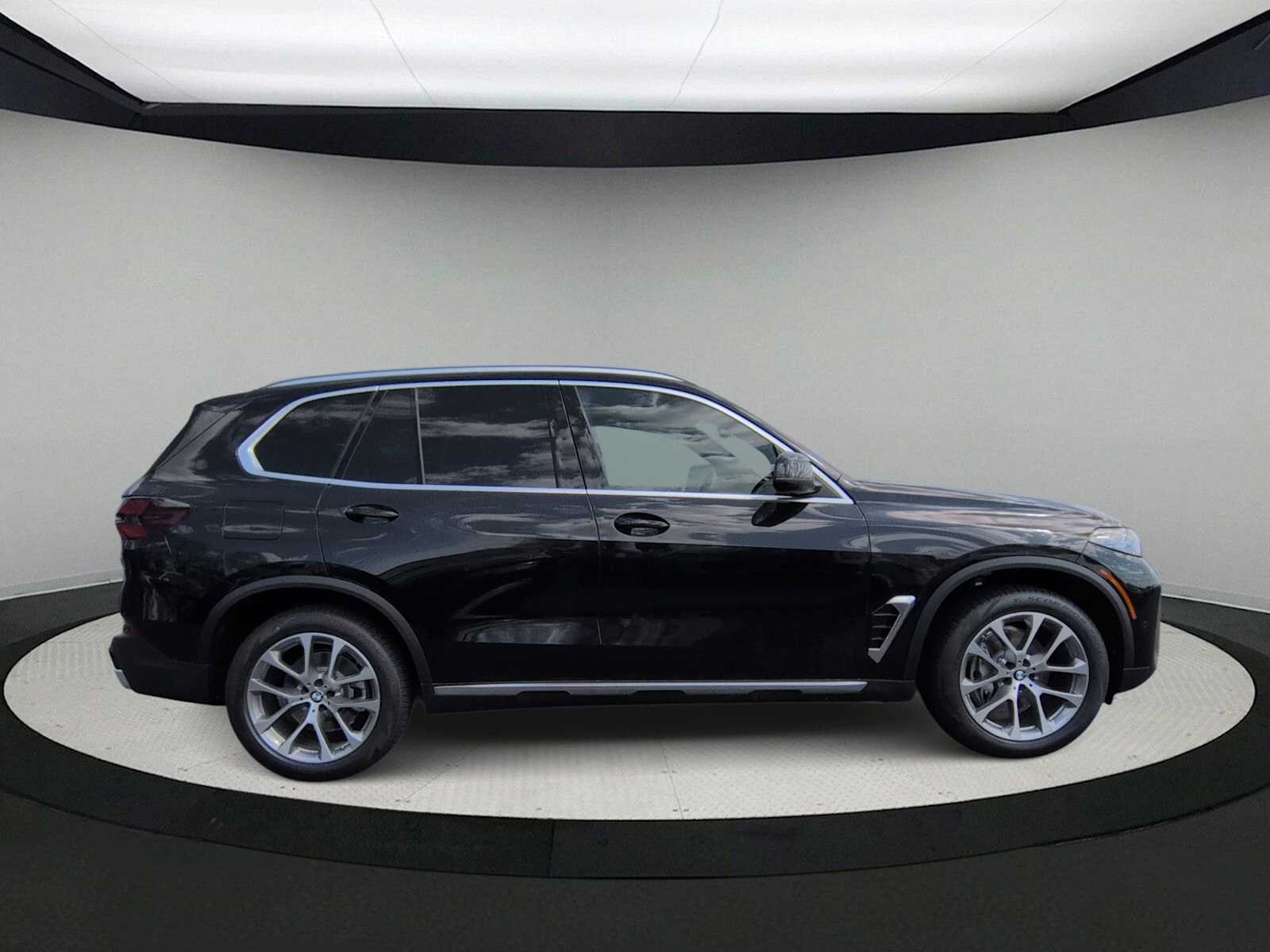 Thumbnail: 2026 BMW X5 - 9