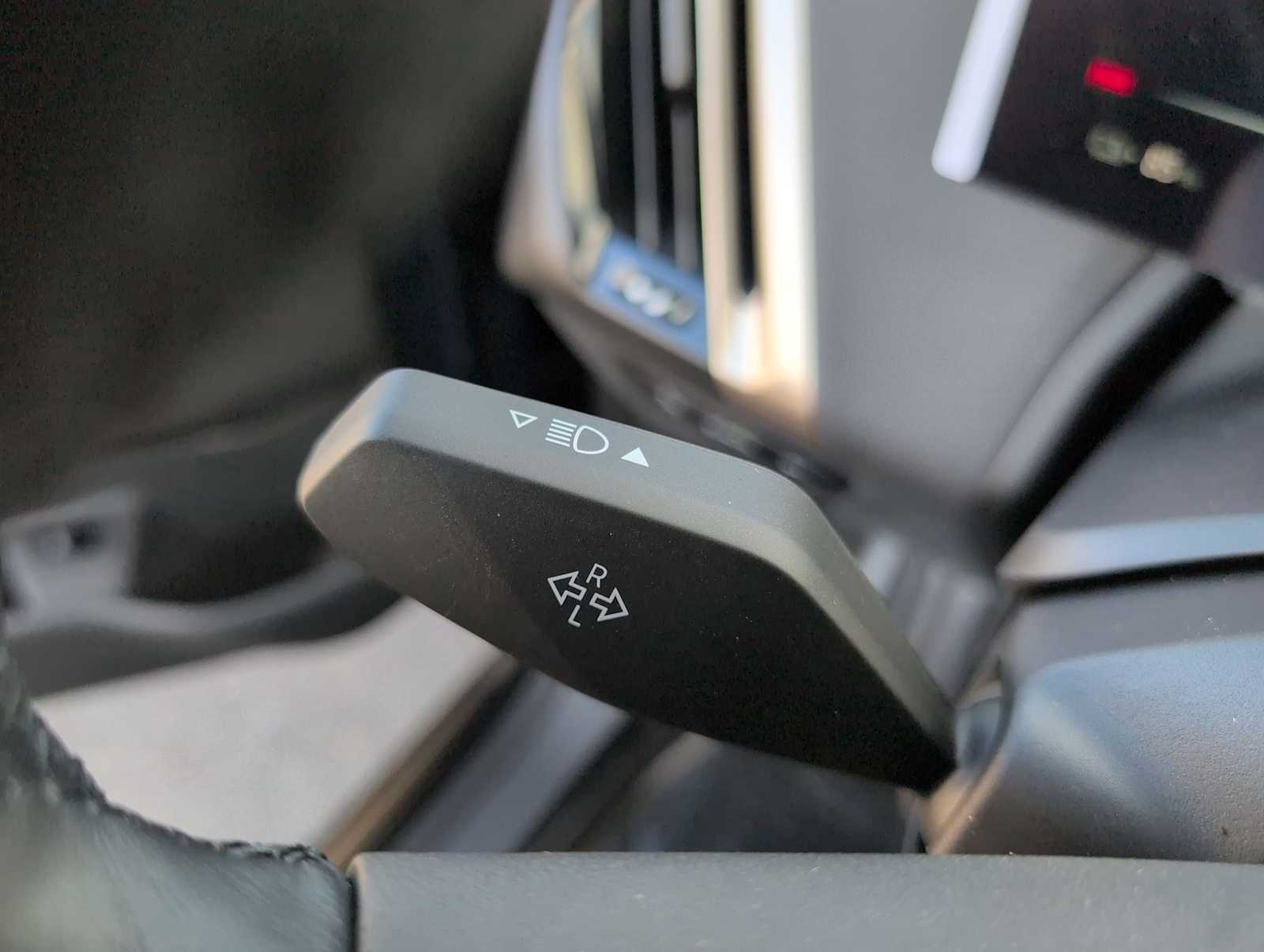 Thumbnail: 2026 BMW iX - 27