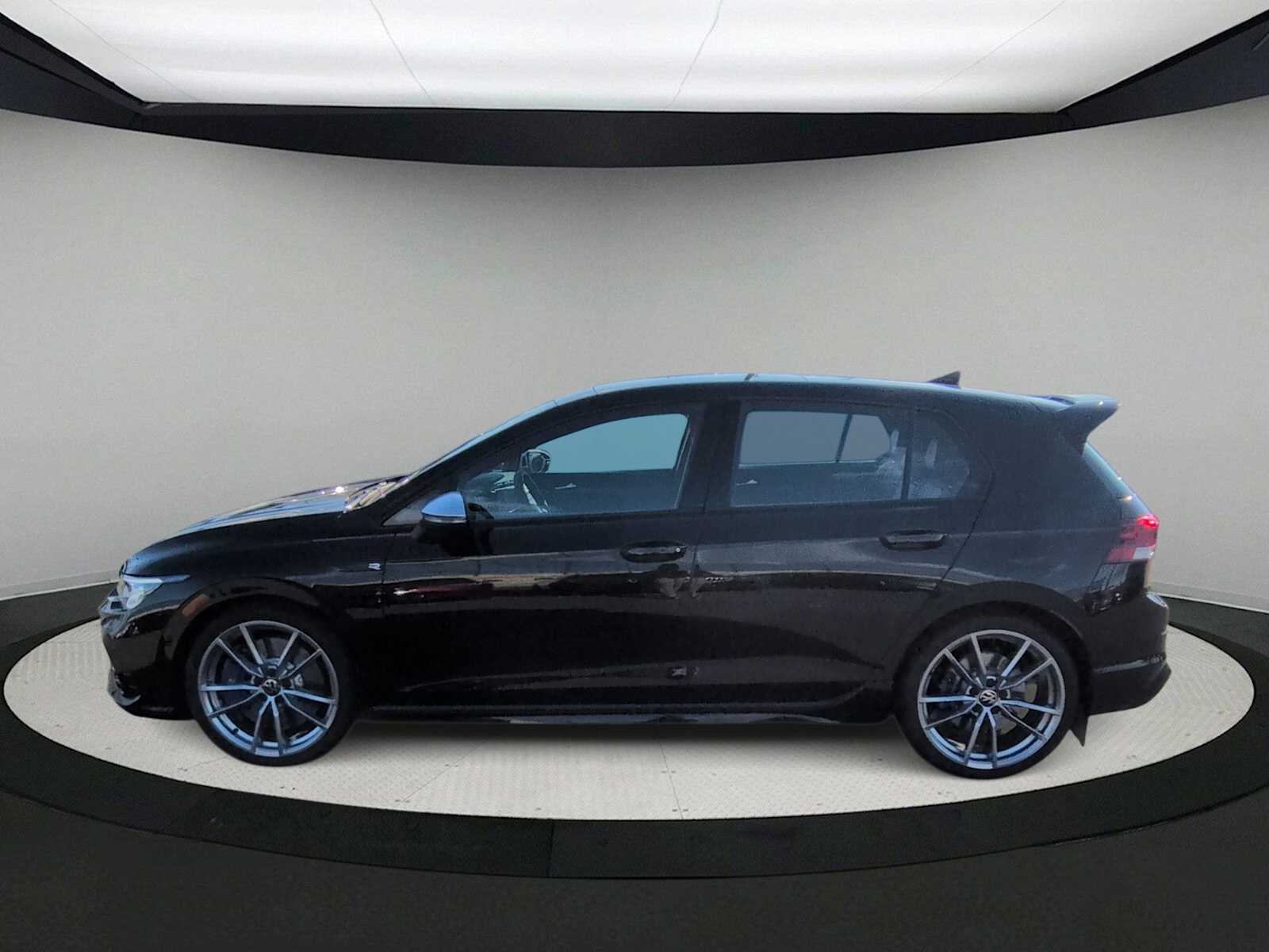 Thumbnail: 2024 Volkswagen Golf - 4