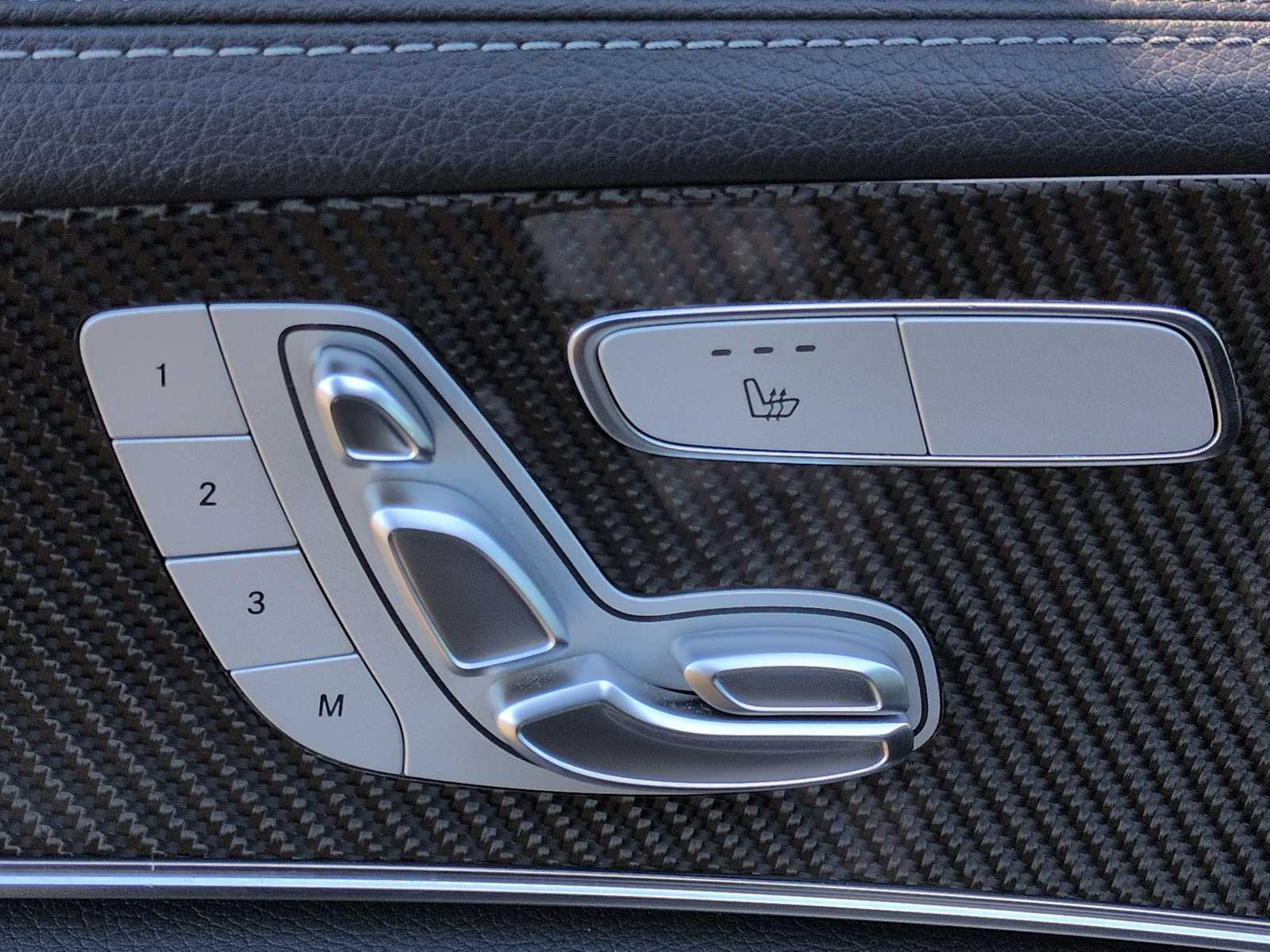 Thumbnail: 2022 Mercedes-Benz E-Class - 18