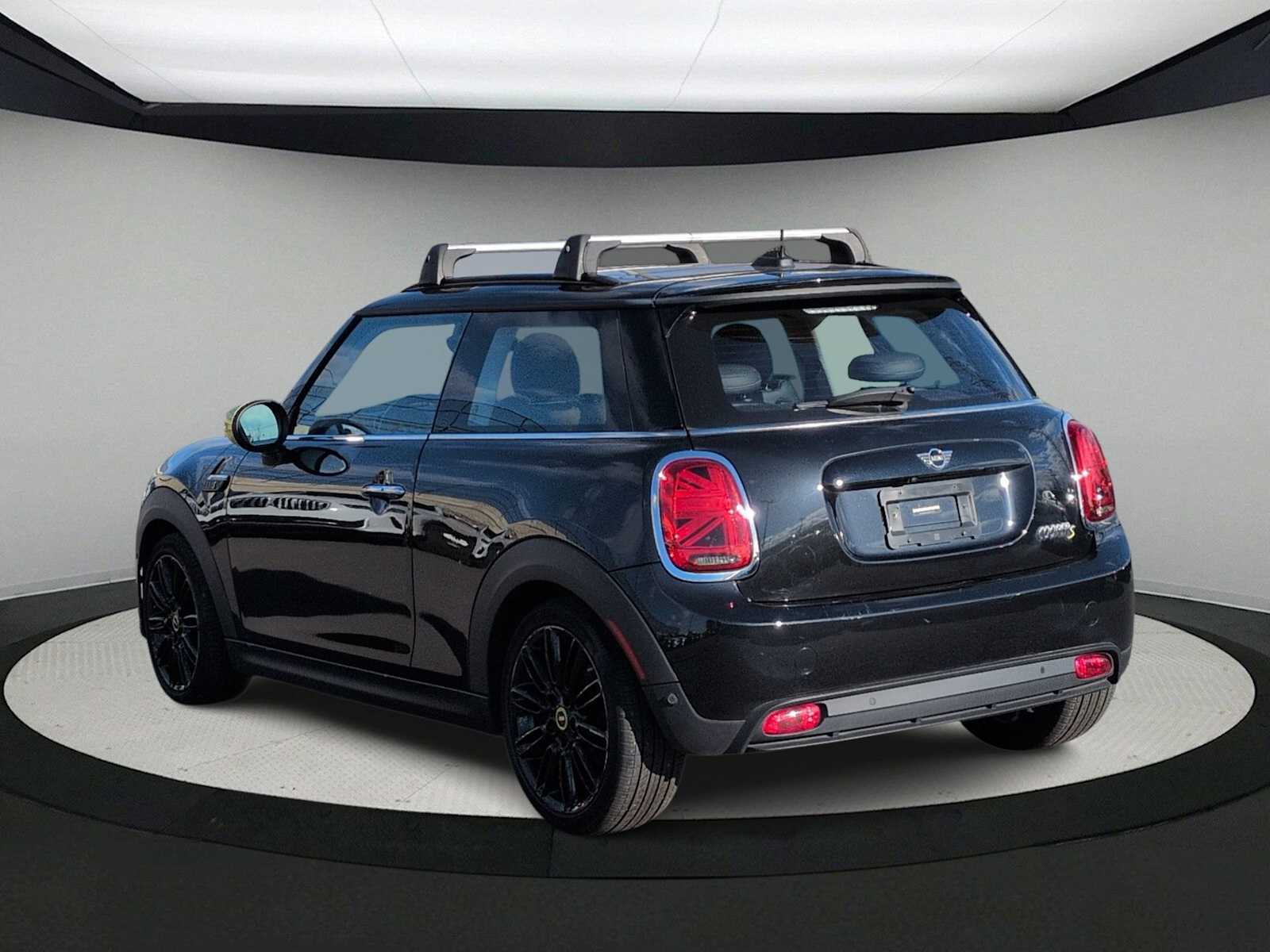 Thumbnail: 2024 MINI Cooper Hardtop - 6